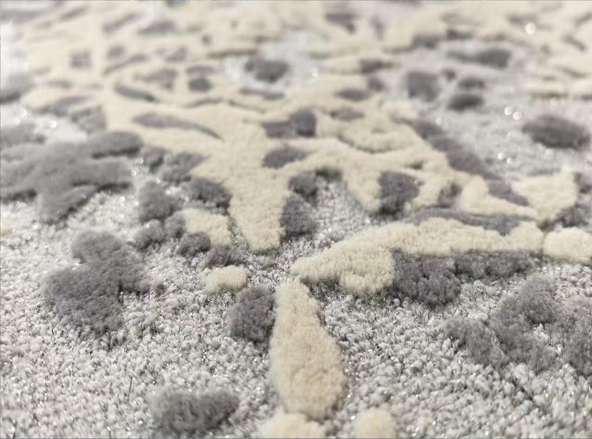 Hand-Carved Western European Hand Tufted Luxury Contemporary Wool Rug In Stock For Sale