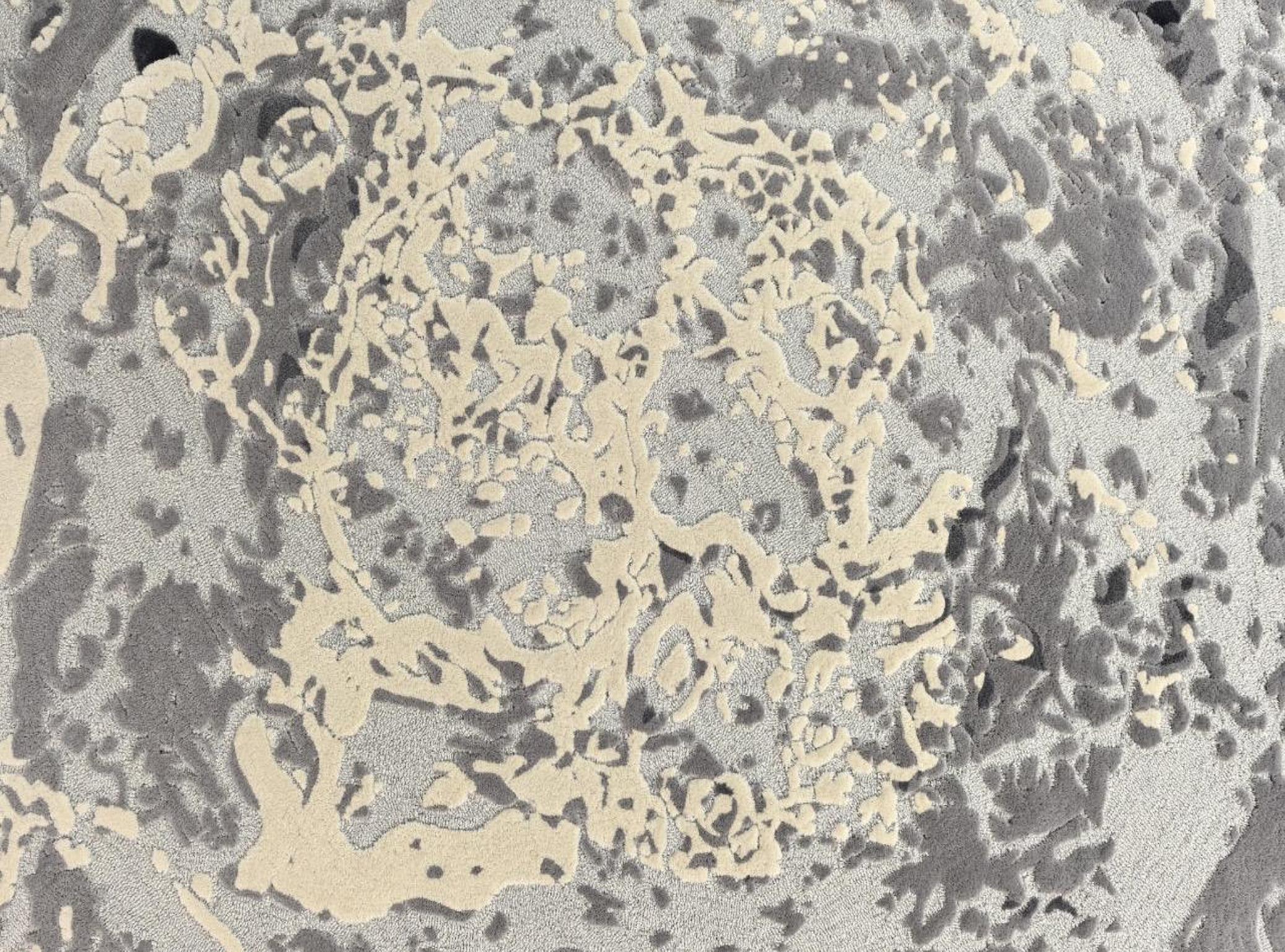 Western European Hand Tufted Luxury Contemporary Wool Rug In Stock For Sale 2