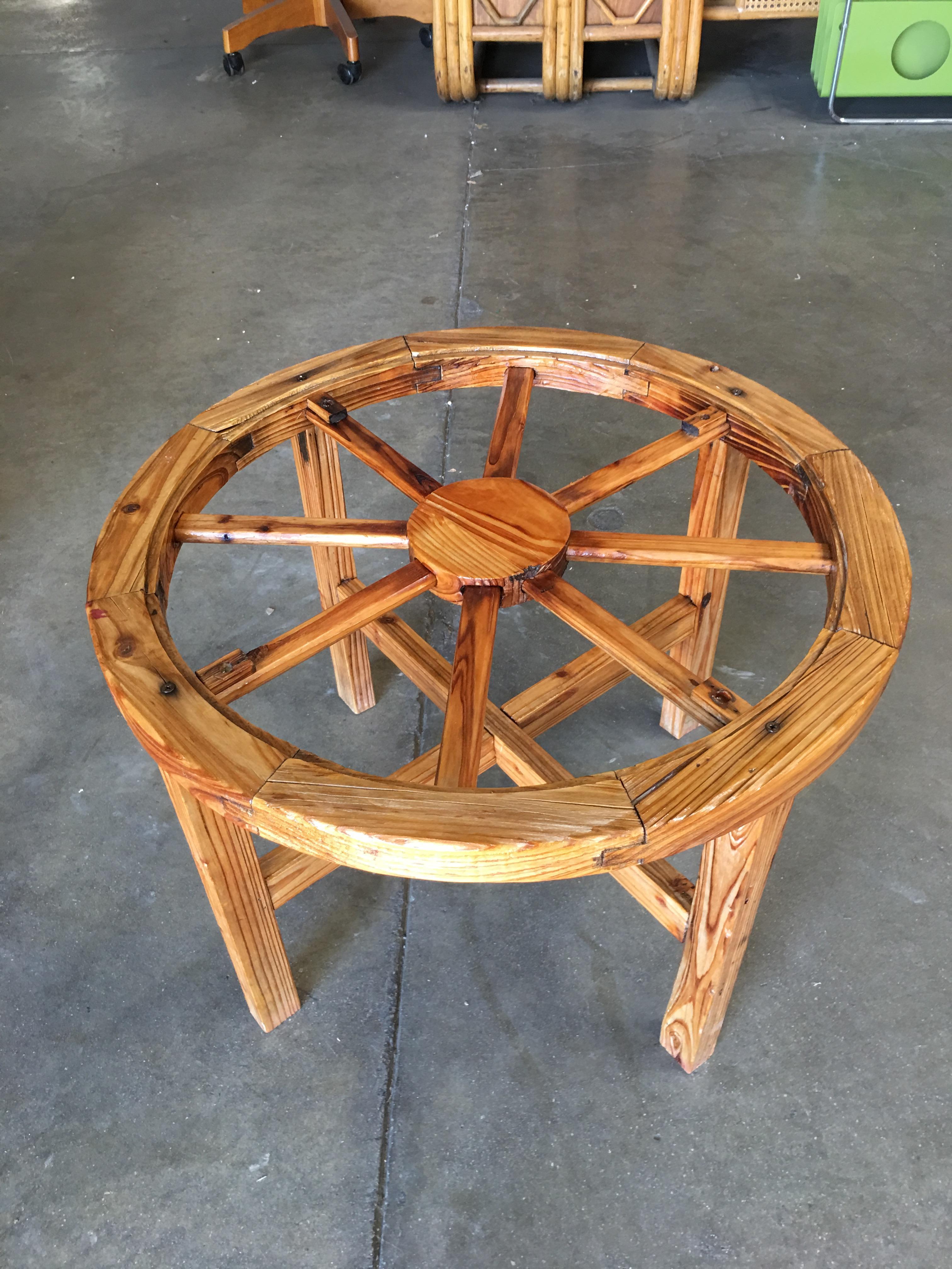 Western Folk Art Wagon Wheel Table and Chairs Set, 1960 For Sale 1