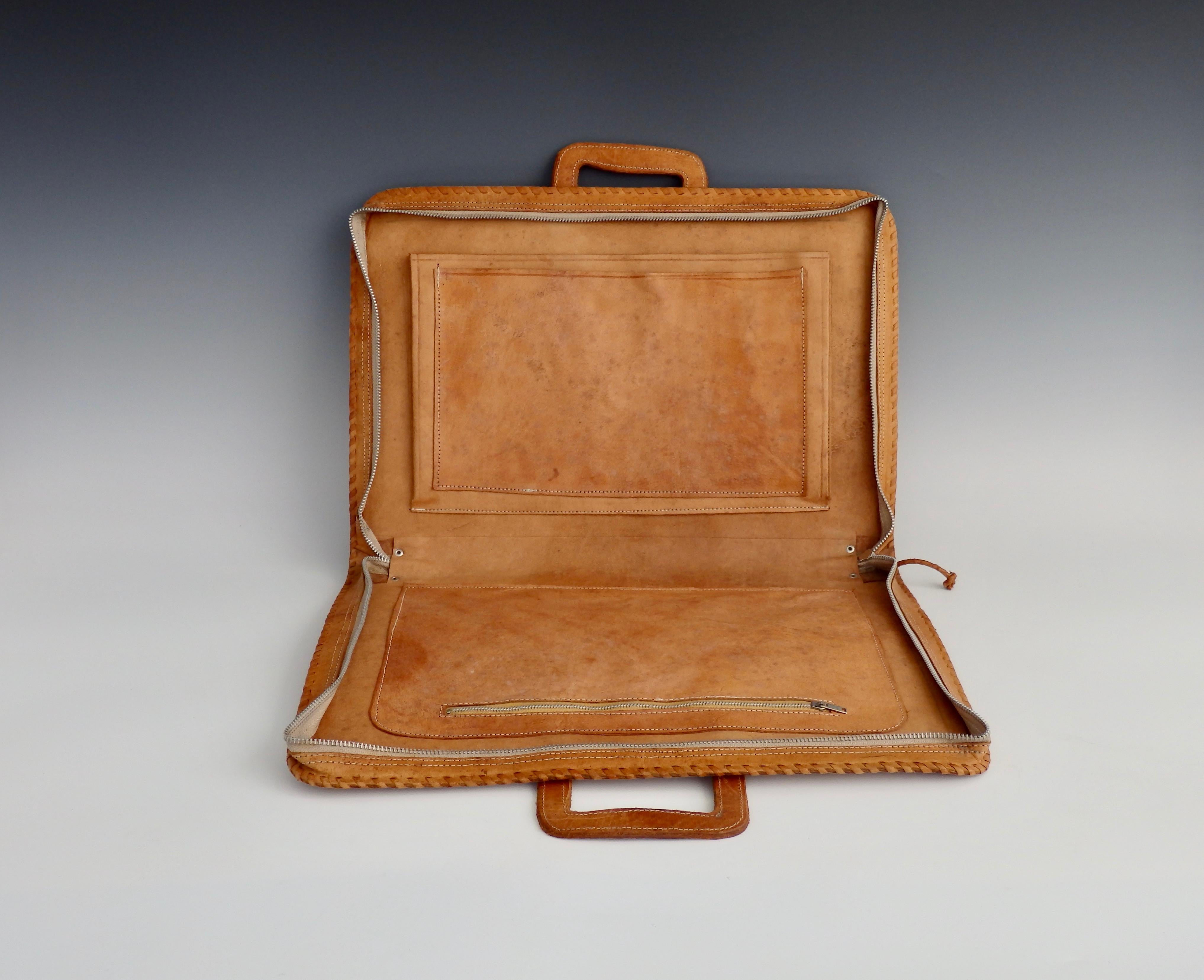 Western Style Hand Tooled Leather Attache Case In Good Condition For Sale In Ferndale, MI