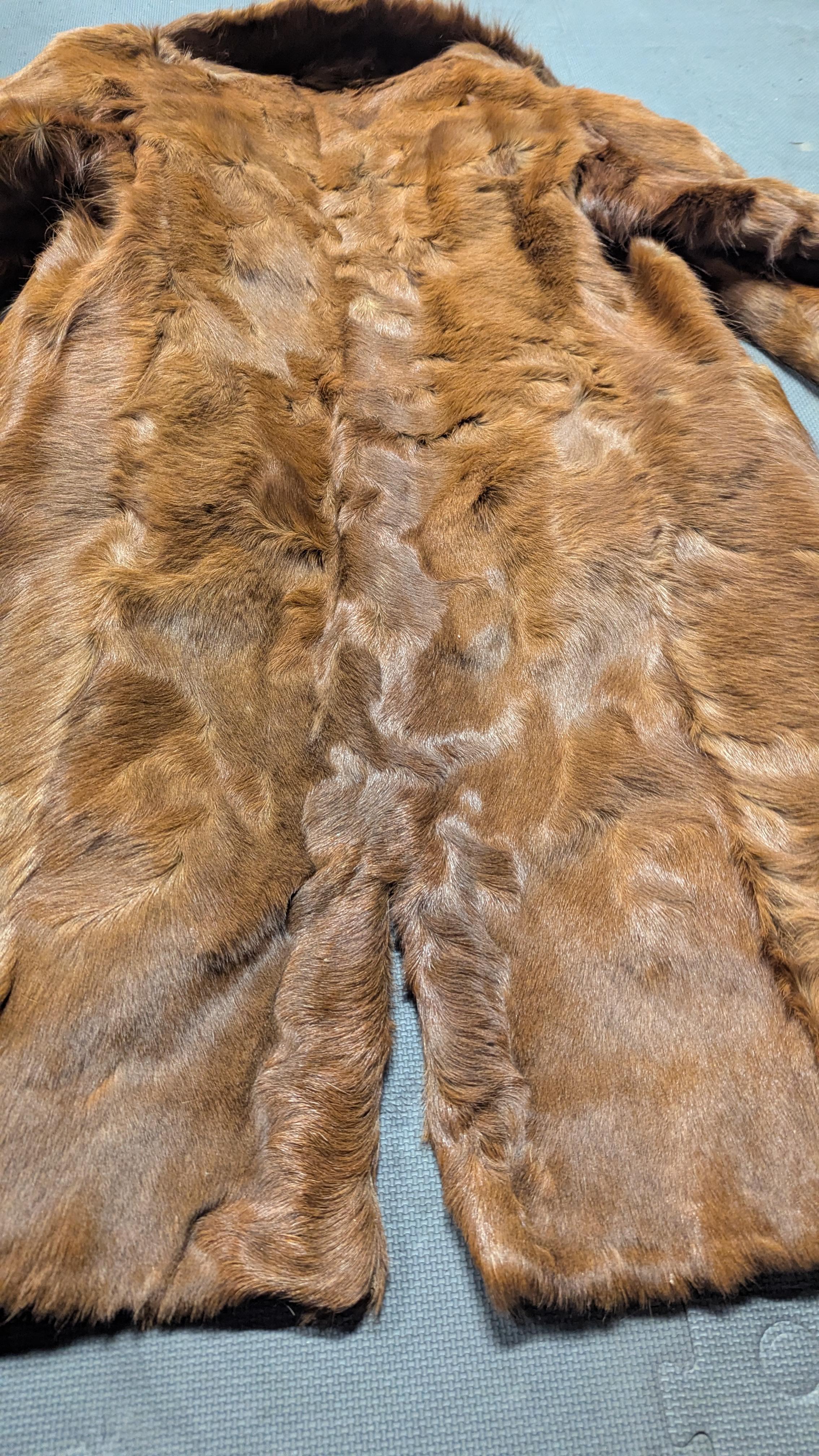 Cappotto di pelliccia occidentale vittoriano in vendita 8