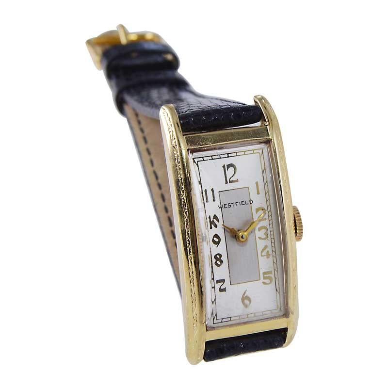 Westfield by Bulova Yellow Gold Filled Art Deco Curvex Style from 1940's In Excellent Condition For Sale In Long Beach, CA
