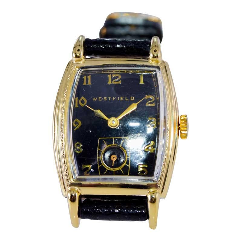 Westfield by Bulova Yellow Gold Filled Art Deco Tortue Shaped Deco Style, 1940 For Sale 4