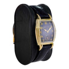 Westfield by Bulova Yellow Gold Filled Art Deco Tortue Shaped Deco Style, 1940
