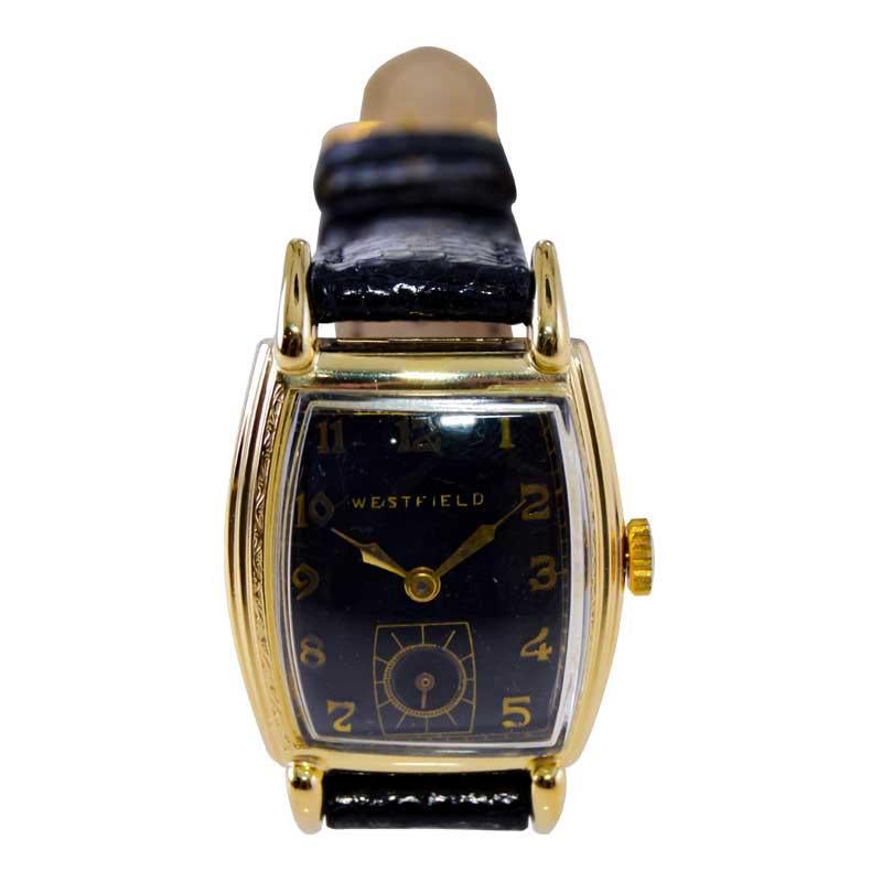 Westfield by Bulova Yellow Gold Filled Art Deco Tortue Shaped Deco Style, 1940 For Sale 1