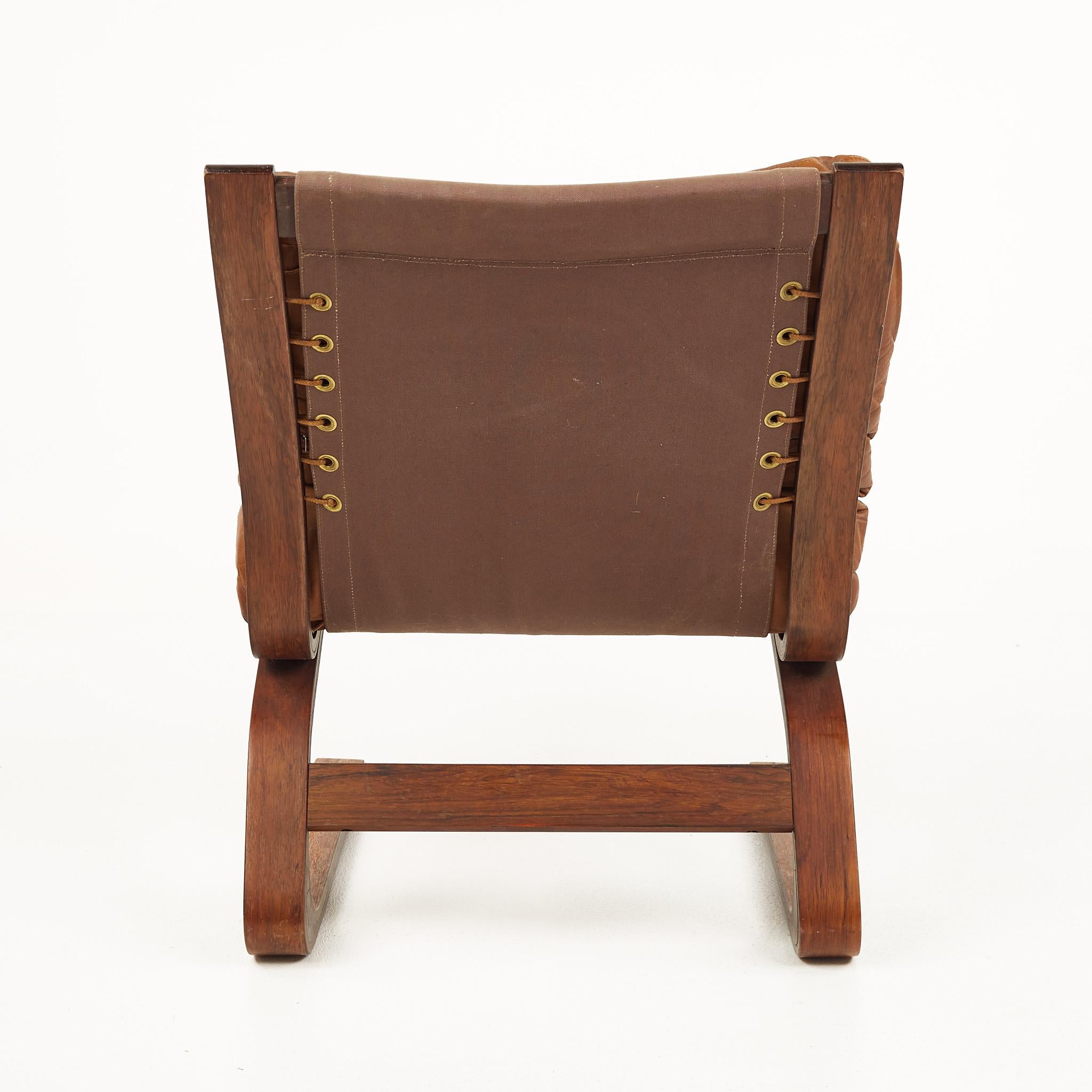 Westnofa Mid Century Bentwood Brown Leather Siesta Chair In Good Condition In Countryside, IL
