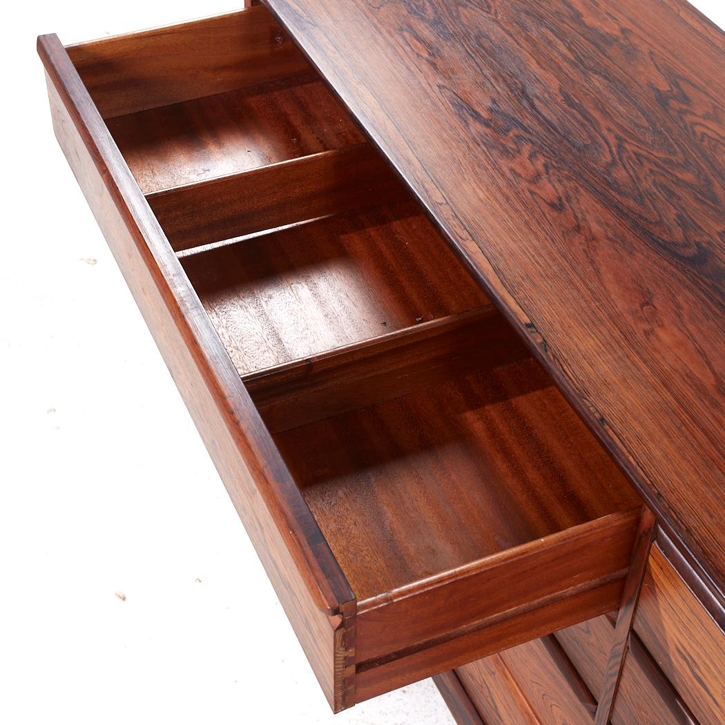Westnofa Mid Century Danish Rosewood 8 Drawer Lowboy Dresser For Sale 2