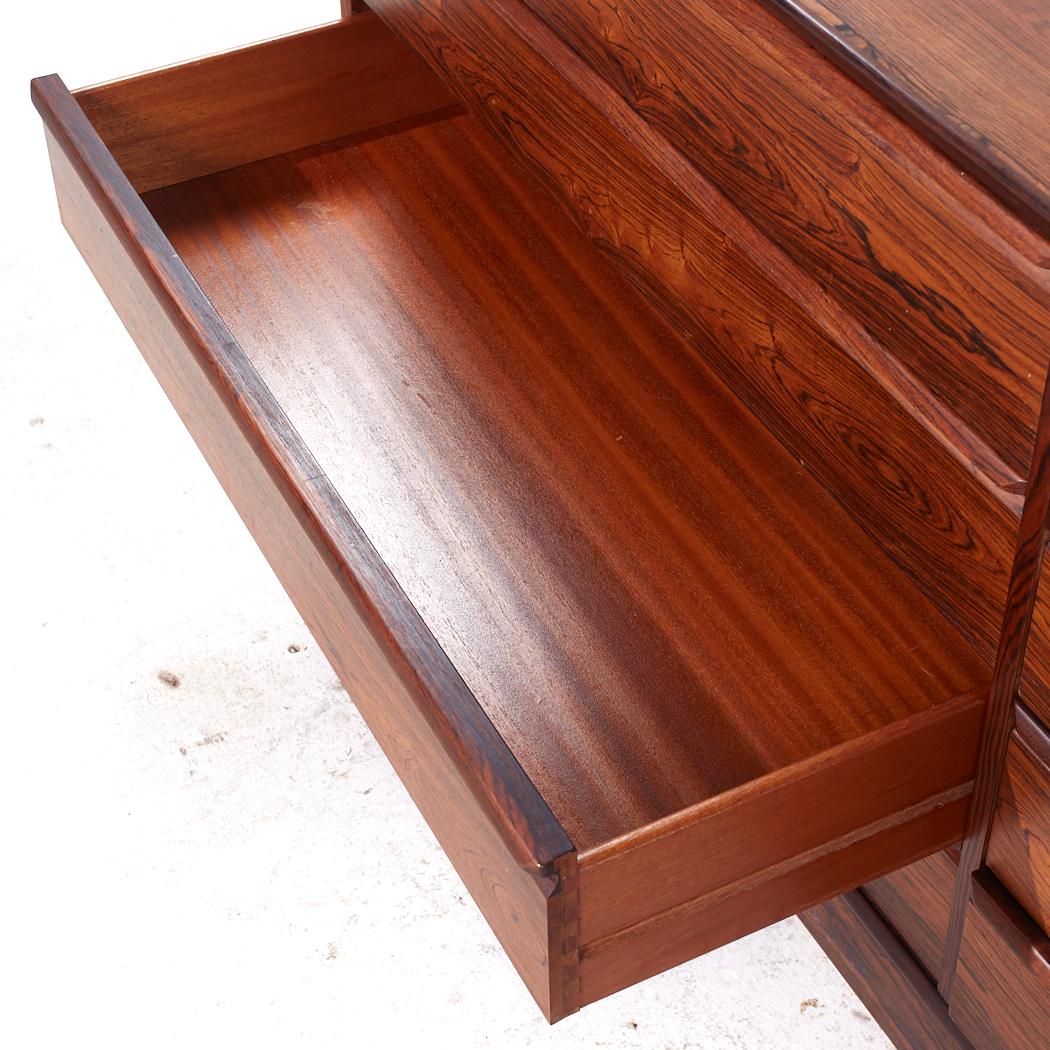 Westnofa Mid Century Danish Rosewood 8 Drawer Lowboy Dresser For Sale 4