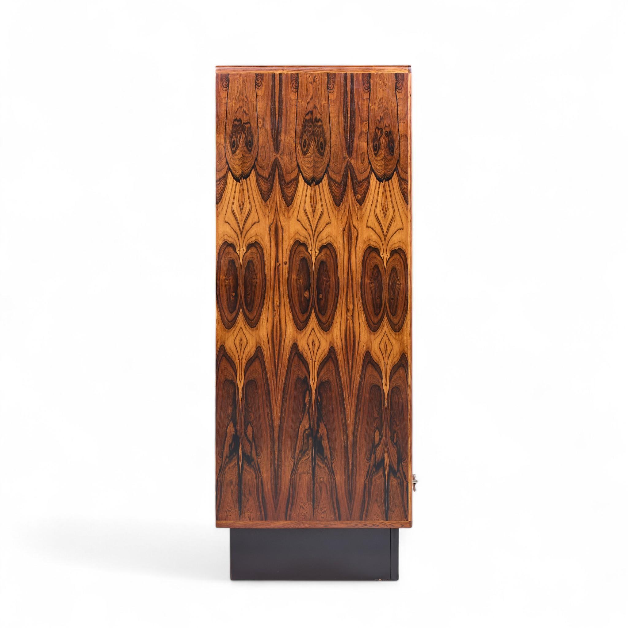 Armario danés de palisandro Westnofa Mid Century Danés en venta