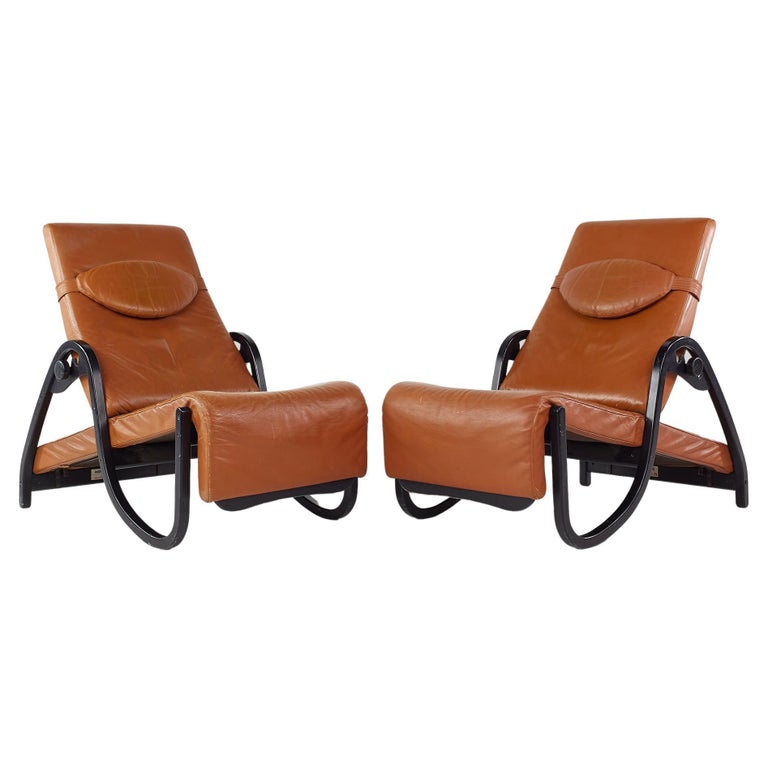 Westnofa Mid Century Leather Reclining Lounge Chairs - Pair For Sale