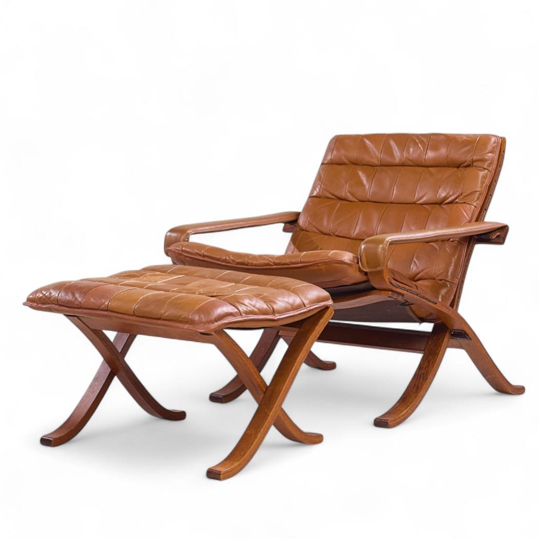 20ième siècle Westnofa Chaises longues norvégiennes du milieu du siècle en bentwood et cuir - Paire en vente