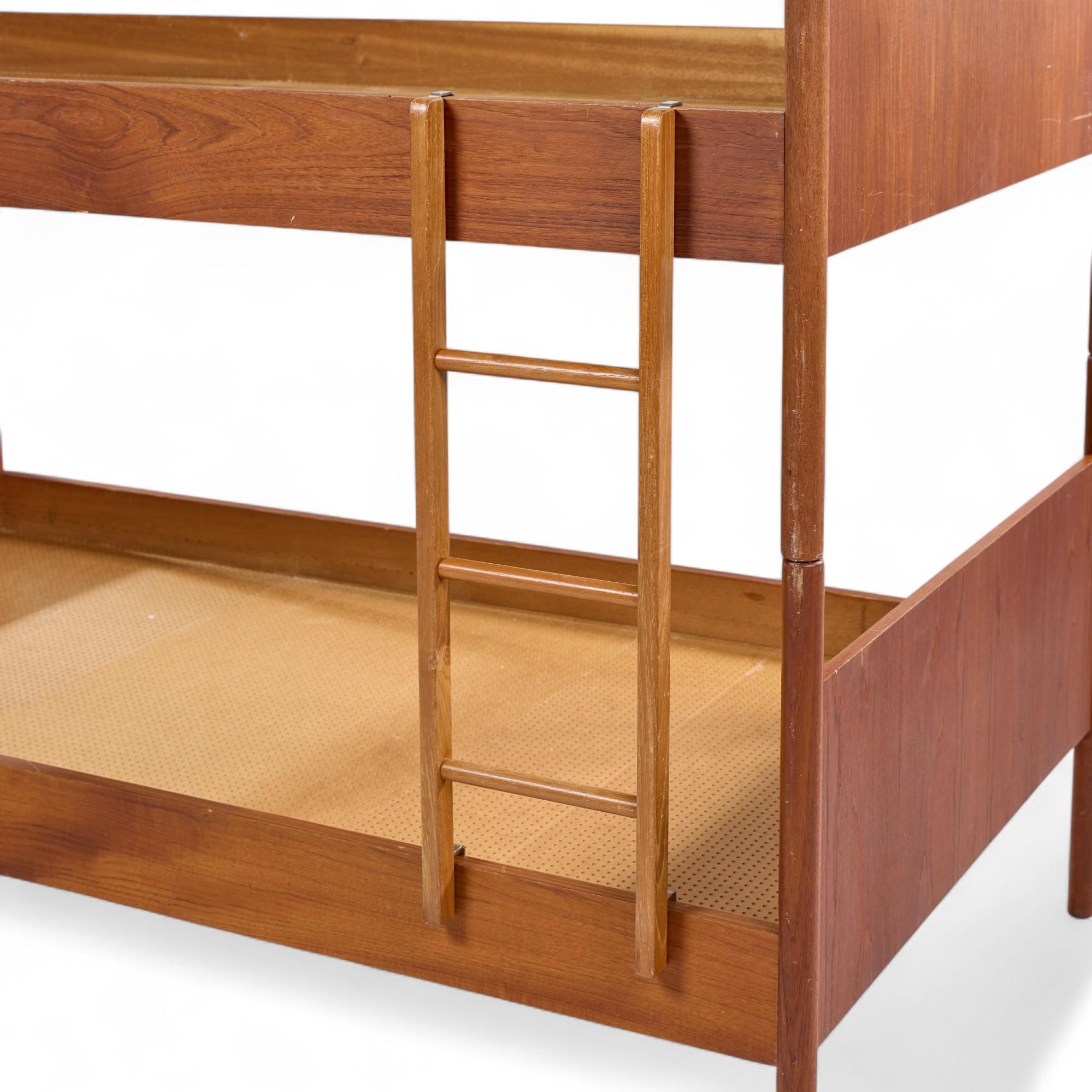 Westnofa Mid Century Norwegian Teak Bunk Bed For Sale 4