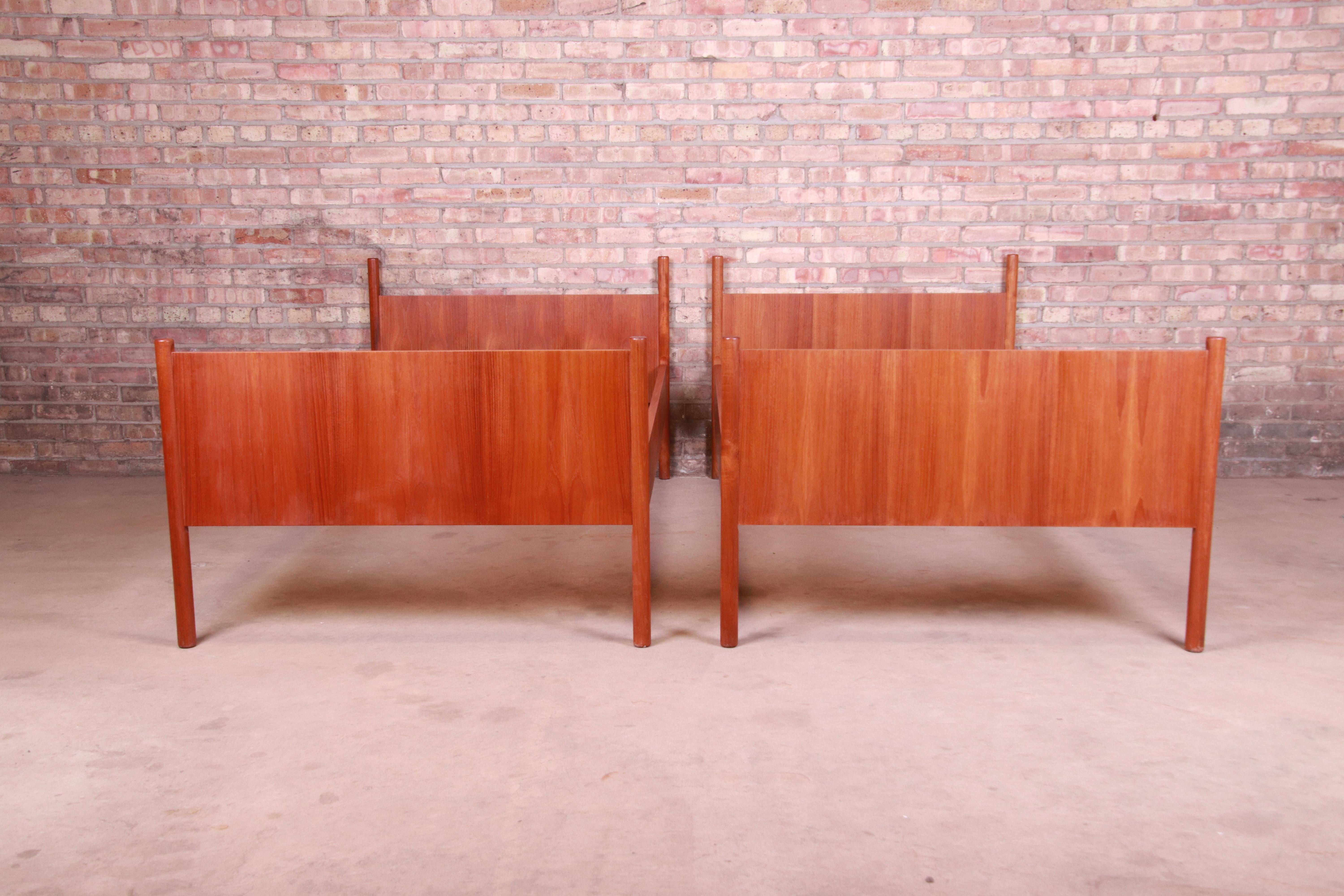 A gorgeous pair of midcentury Scandinavian Modern teak twin size bed frames

By Westnofa

Norway, circa 1960s

Measures: 41.38