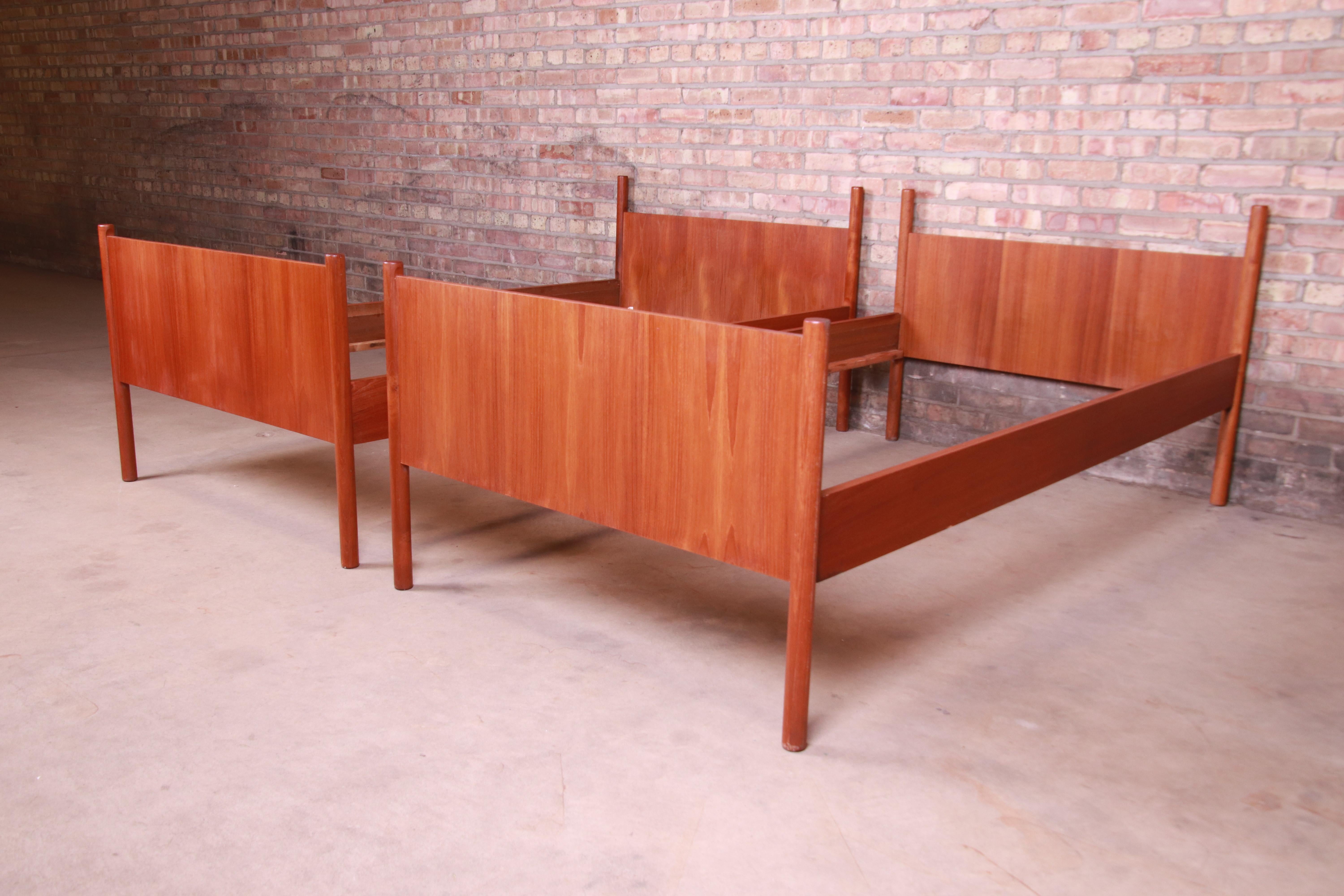 Westnofa Midcentury Scandinavian Modern Teak Twin Bed Frames, Pair In Good Condition In South Bend, IN