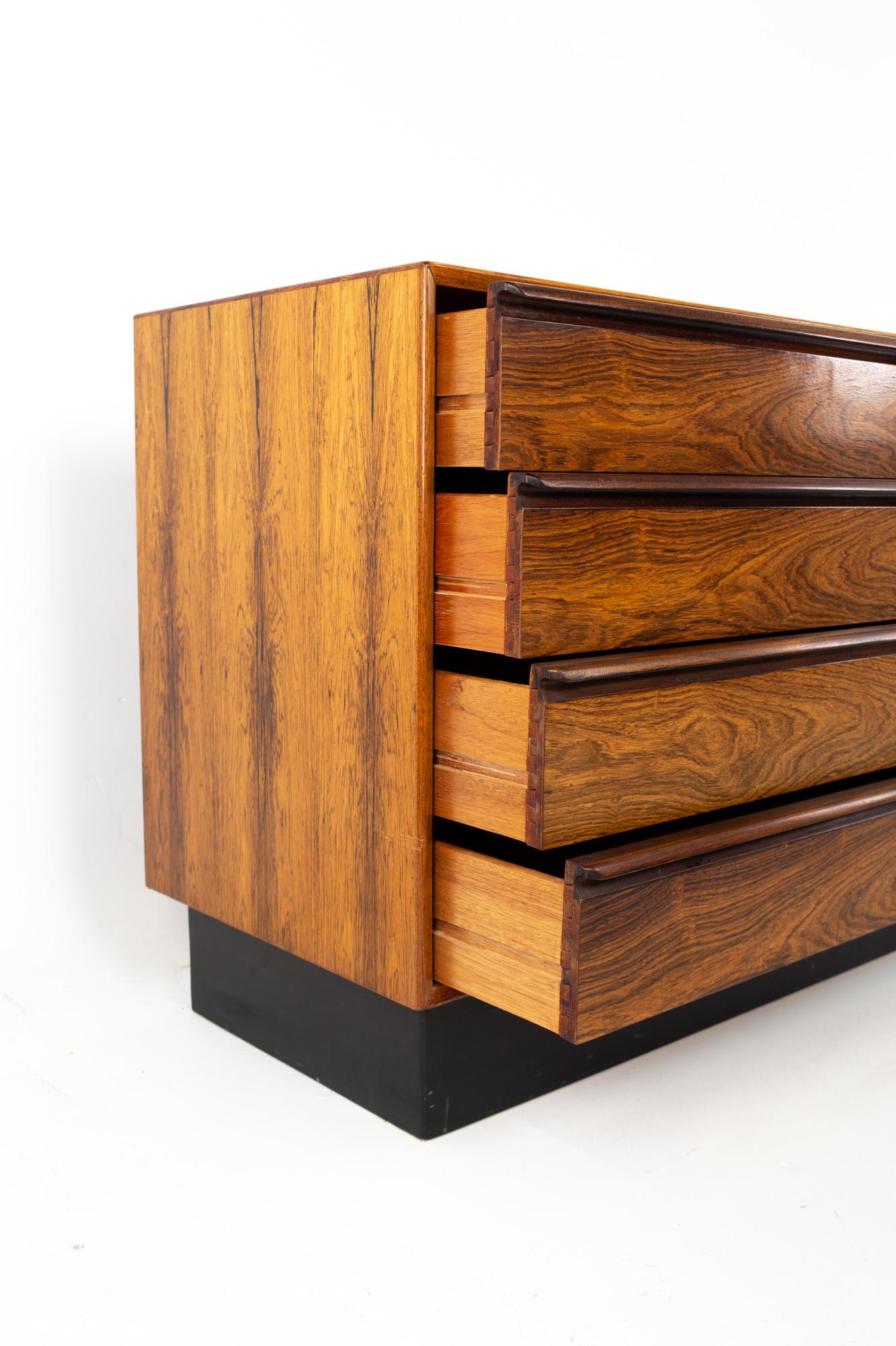 Mid-Century Modern Westnofa Mid Century Rosewood 8-Drawer Lowboy Dresser