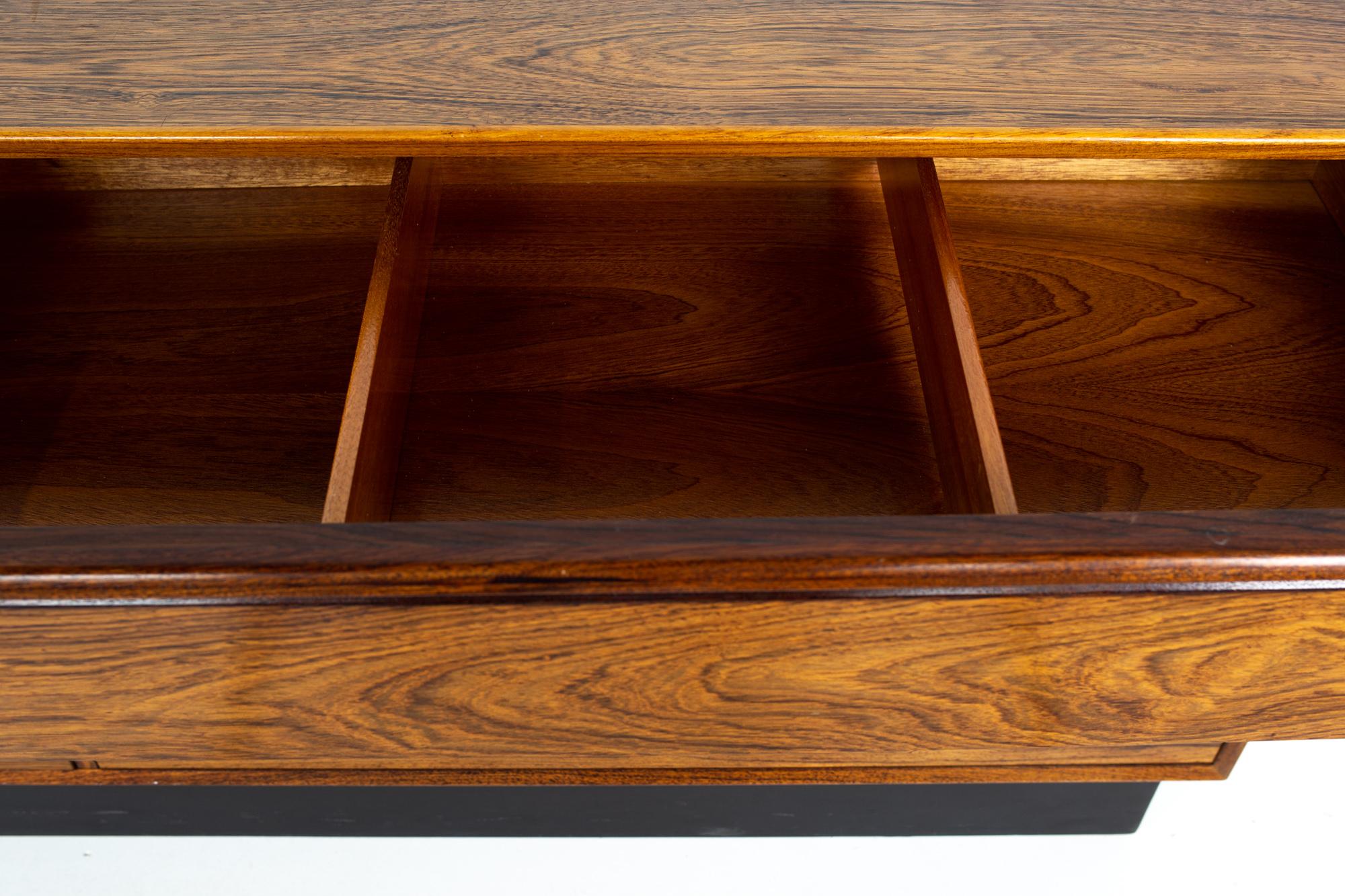 Westnofa Mid Century Rosewood 8-Drawer Lowboy Dresser 1