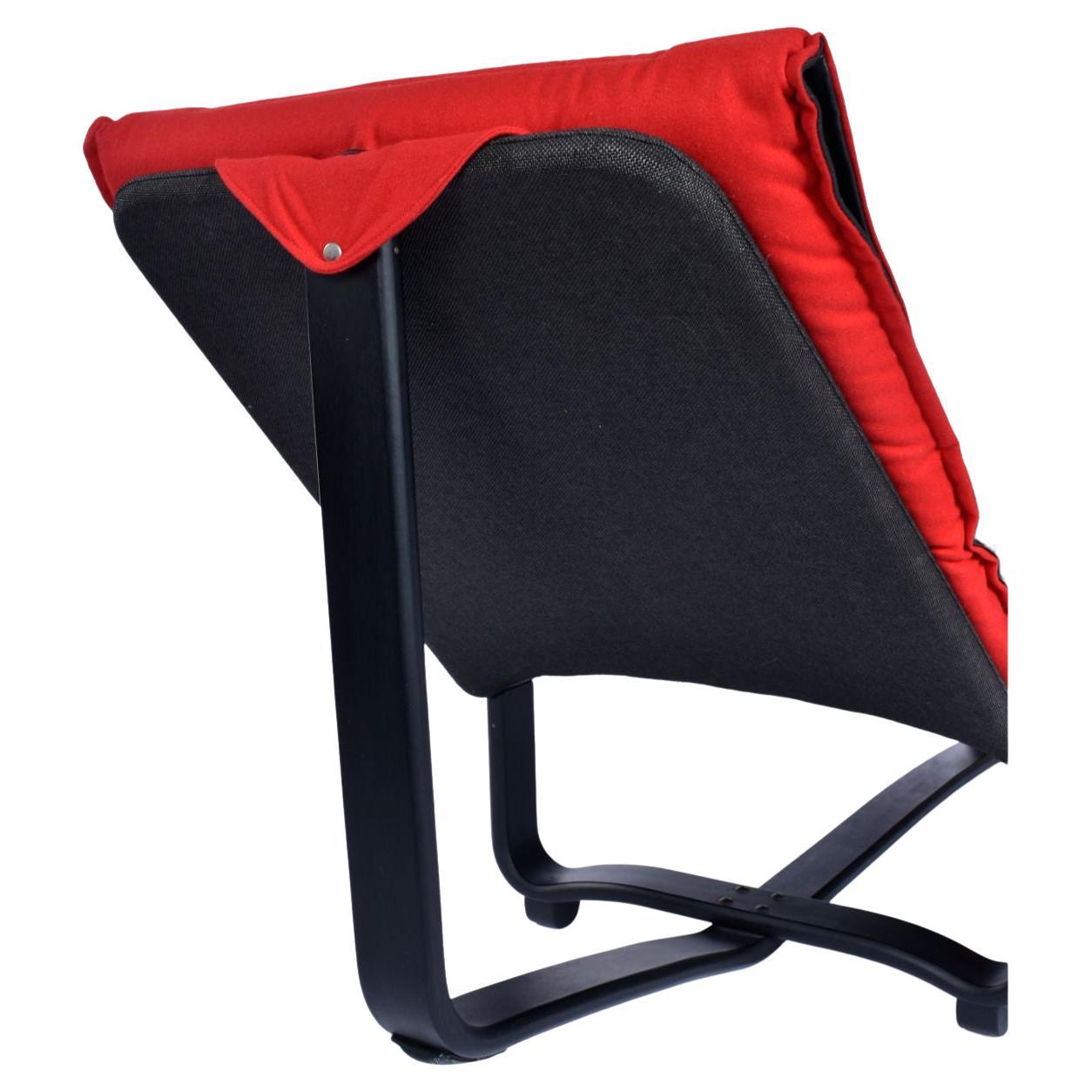 Westnofa Wende-Sessel aus schwarzem Leder und roter Wolle, Norwegisch im Angebot 2