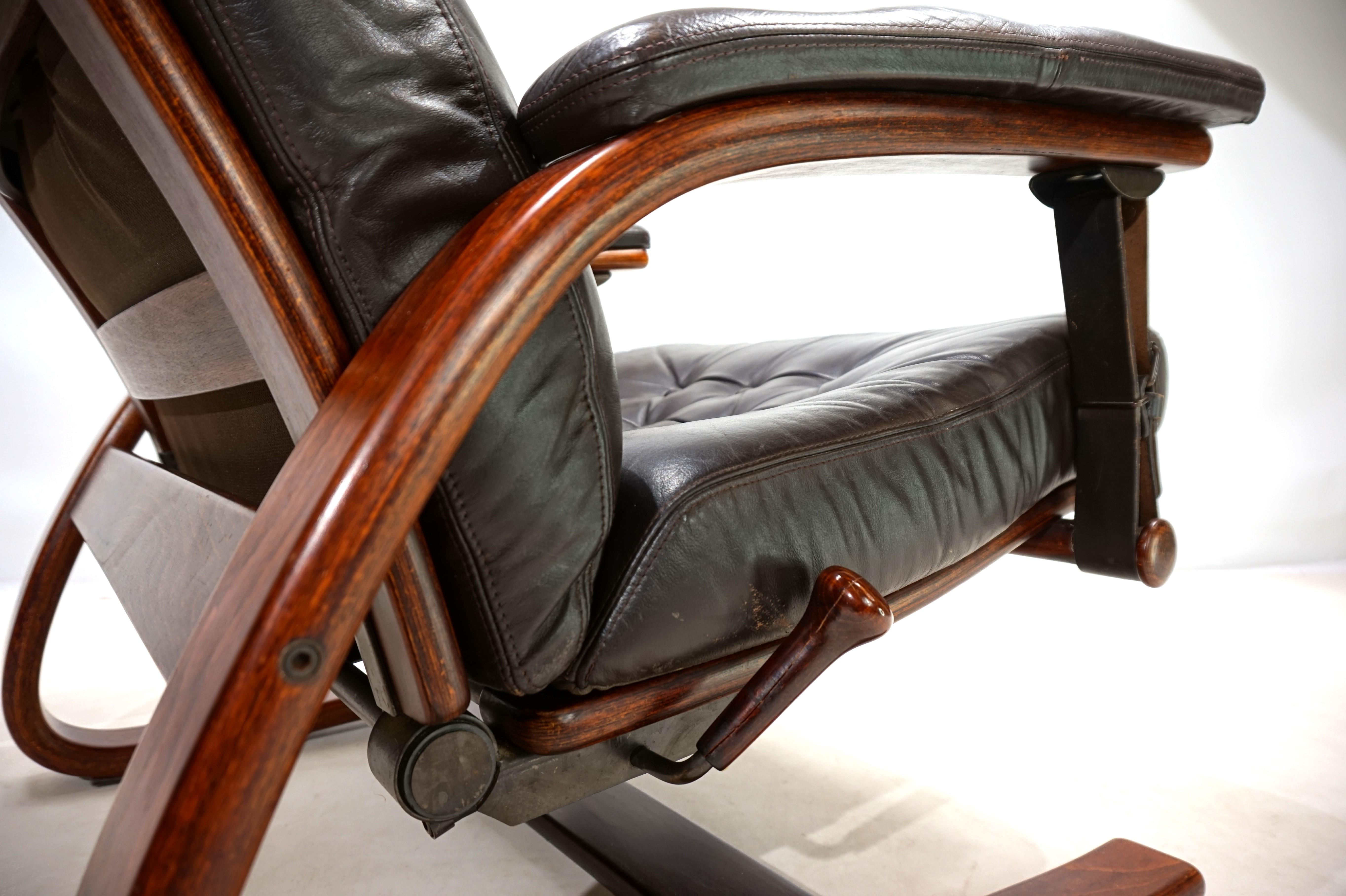 Westnofa Panter leather lounge chair with ottoman by Arnt Lande, 1970 4