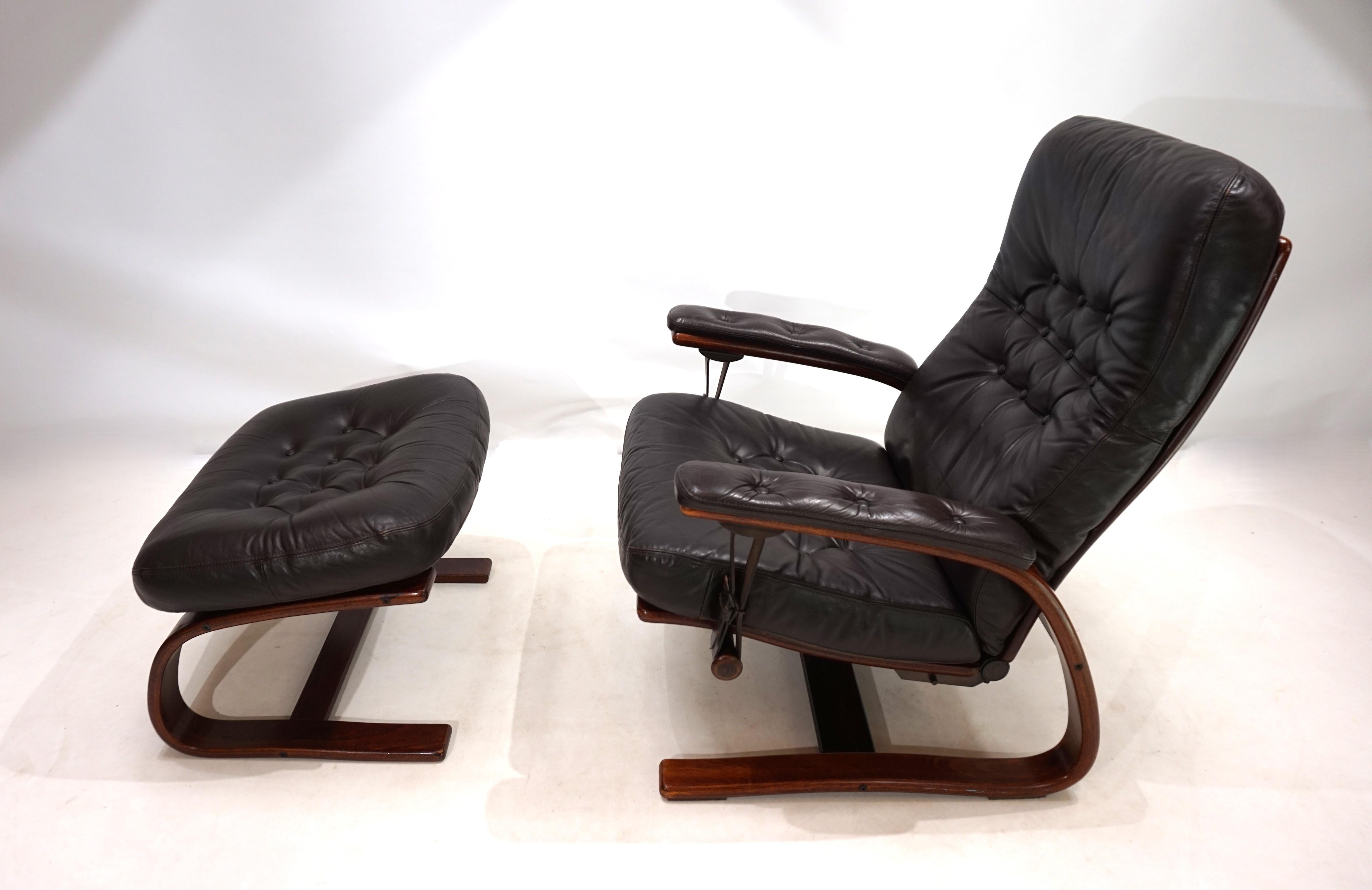 Westnofa Panter leather lounge chair with ottoman by Arnt Lande, 1970 5