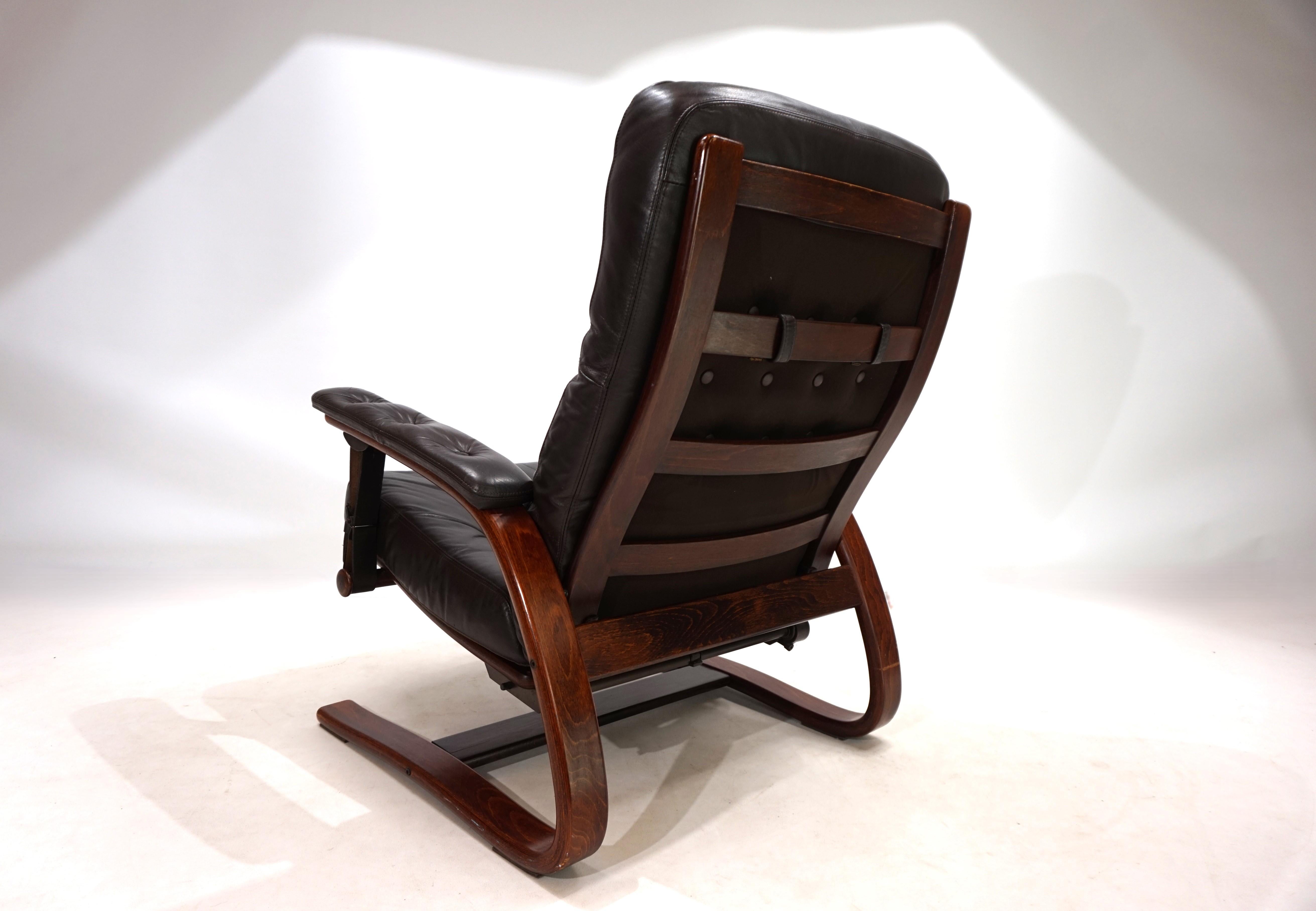 Westnofa Panter leather lounge chair with ottoman by Arnt Lande, 1970 7