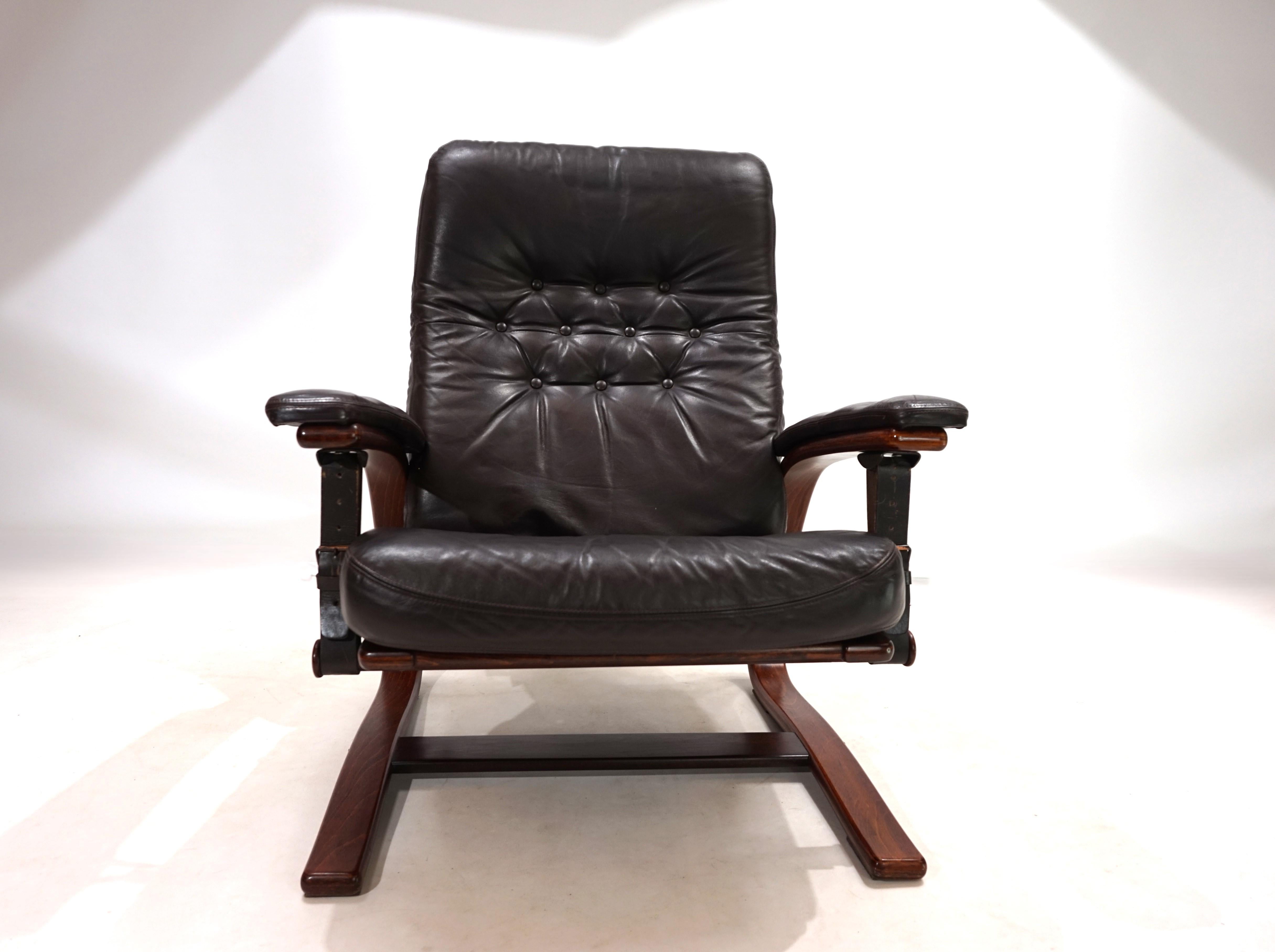 Westnofa Panter leather lounge chair with ottoman by Arnt Lande, 1970 10