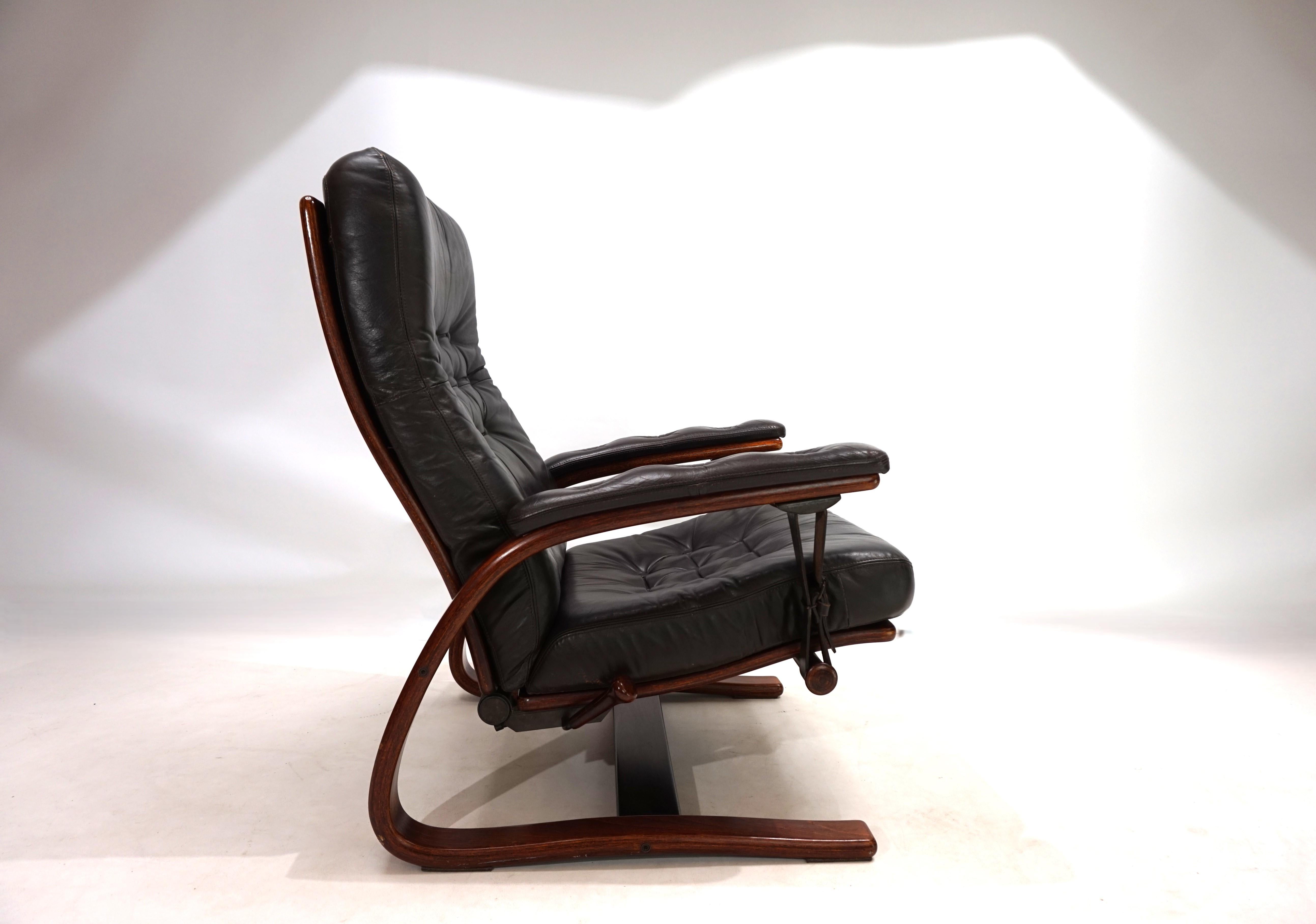 Norwegian Westnofa Panter leather lounge chair with ottoman by Arnt Lande, 1970