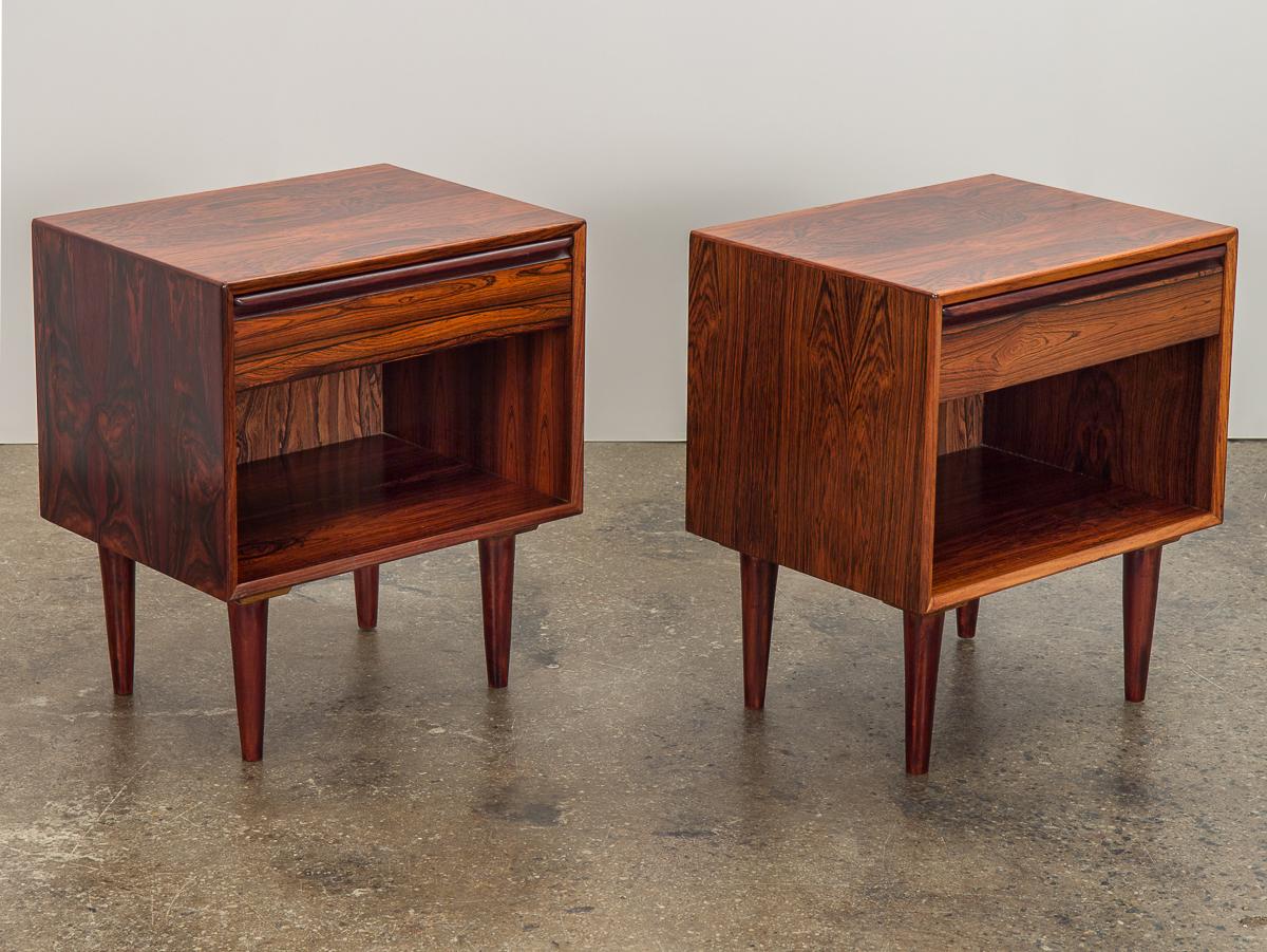 Westnofa Rosewood Nightstands  In Good Condition In Brooklyn, NY