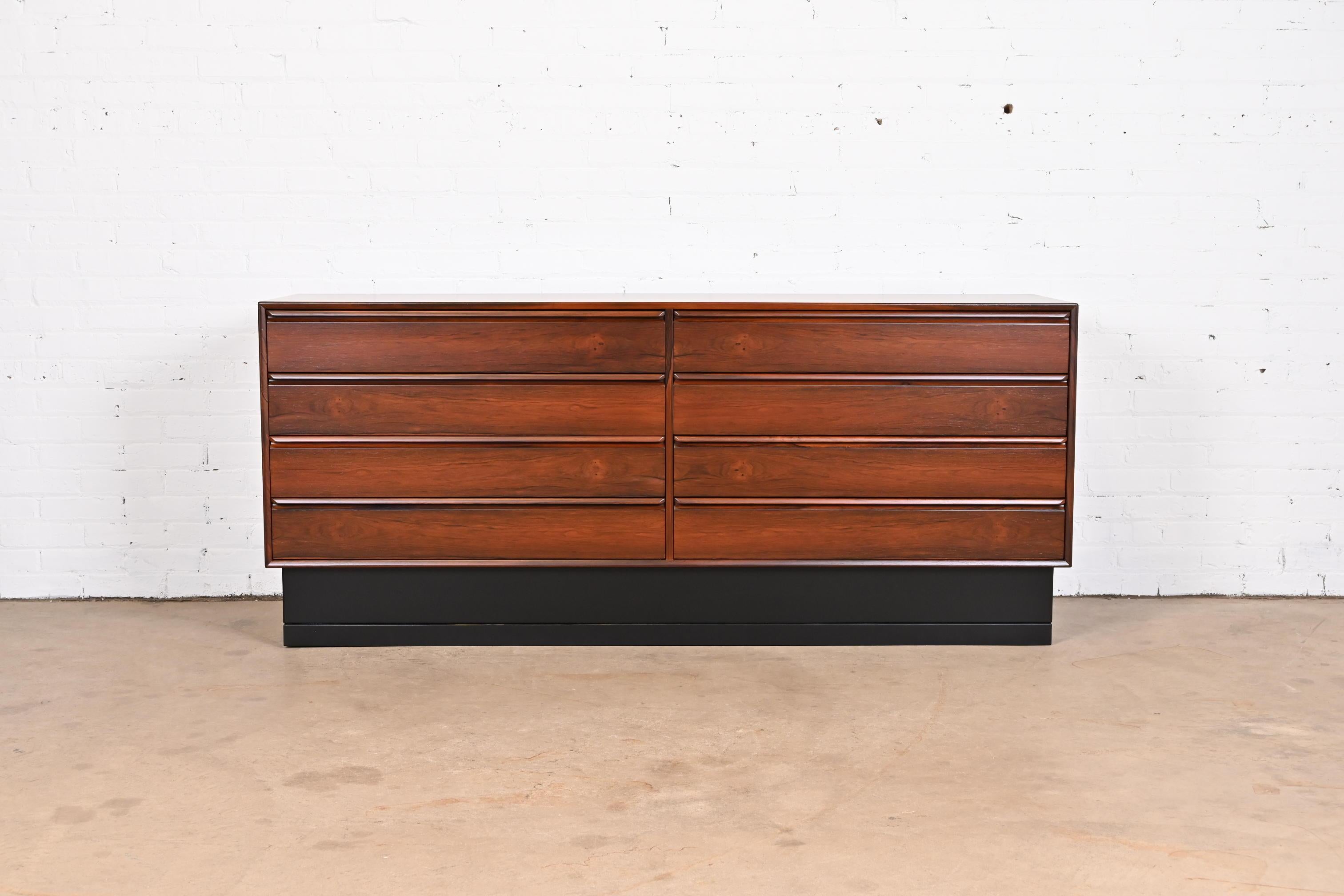 Westnofa Scandinavian Modern Rosewood Dresser or Credenza, Newly Refinished In Good Condition In South Bend, IN