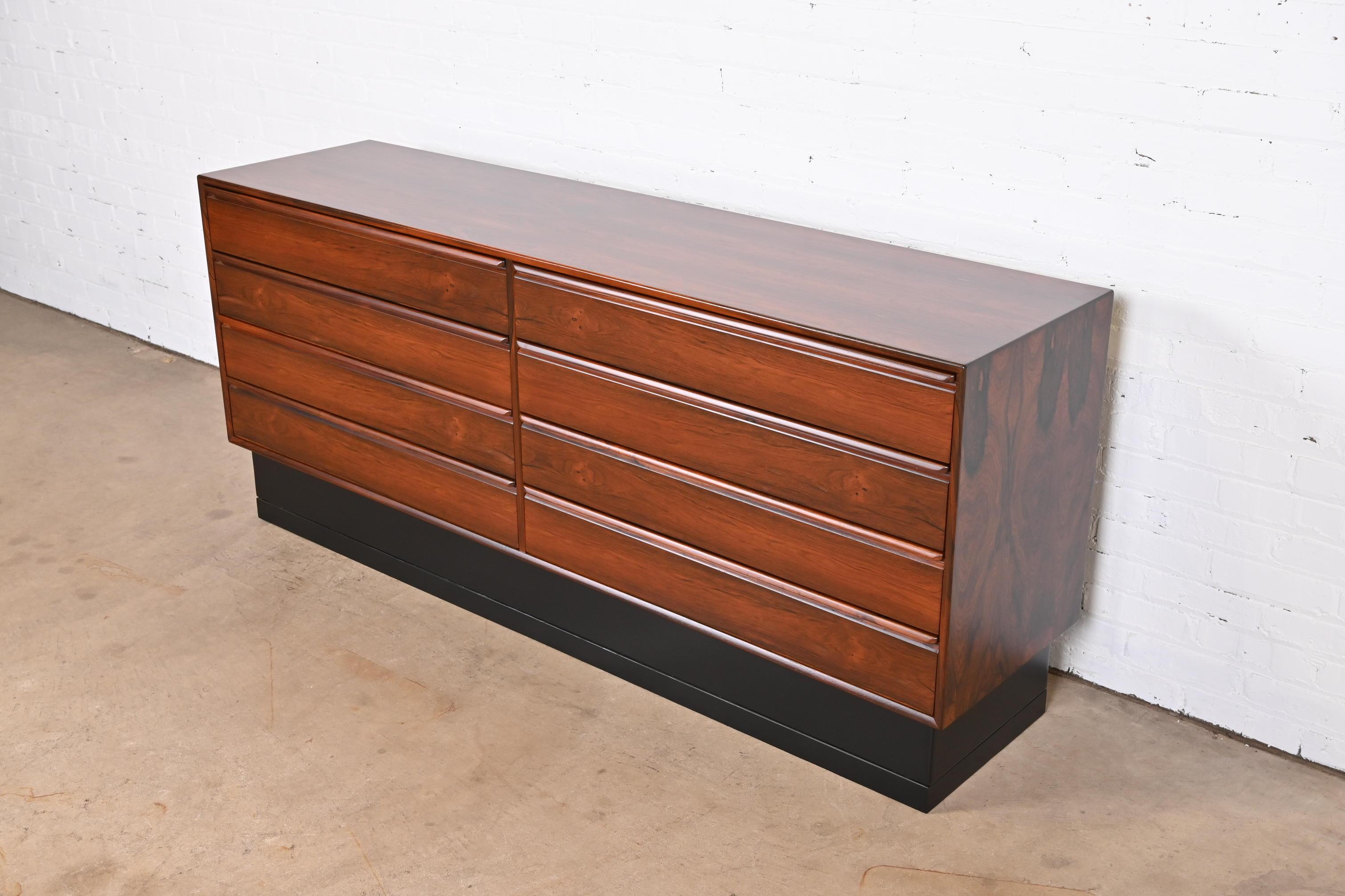 Westnofa Scandinavian Modern Rosewood Dresser or Credenza, Newly Refinished For Sale 1