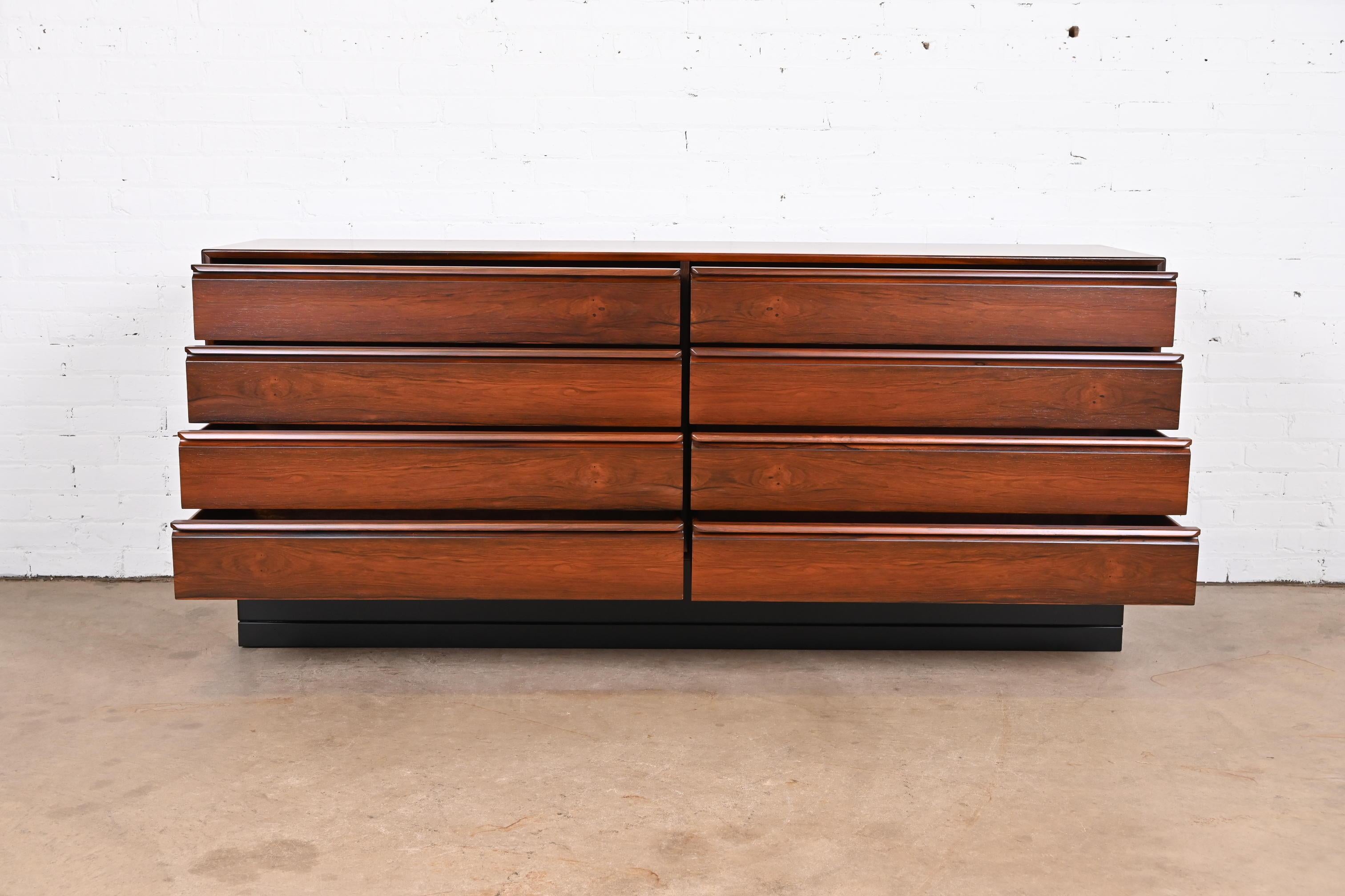 Westnofa Scandinavian Modern Rosewood Dresser or Credenza, Newly Refinished For Sale 3