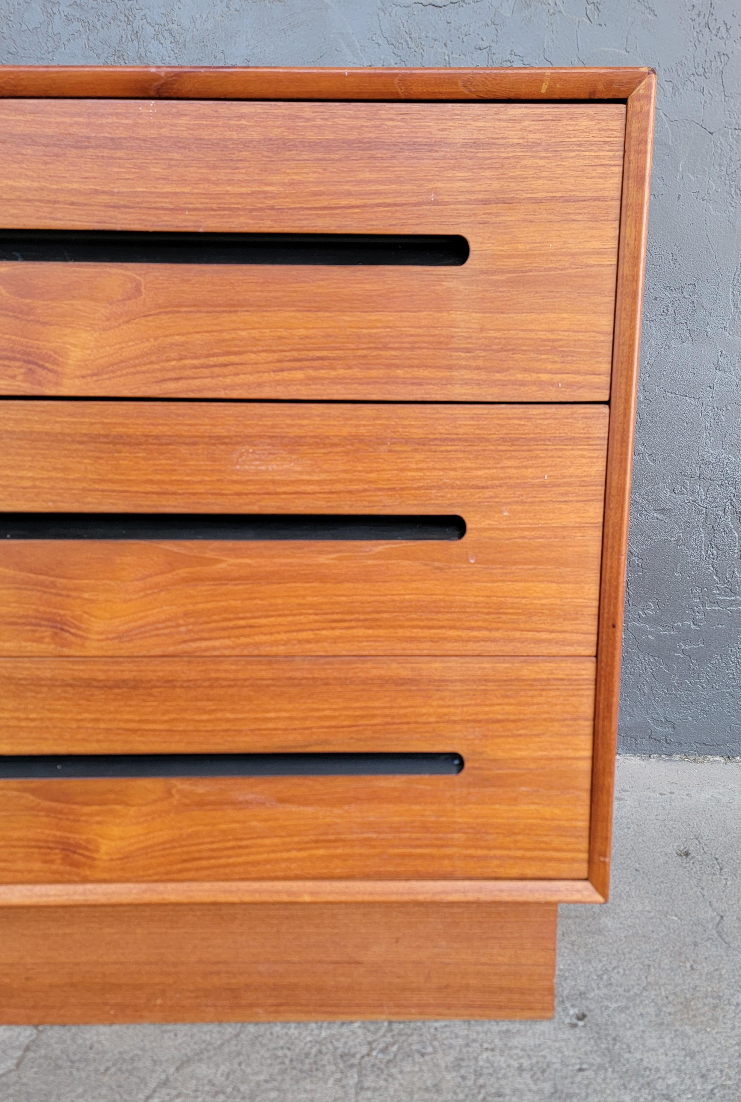 Westnofa Scandinavian Modern Teak Dresser For Sale 5
