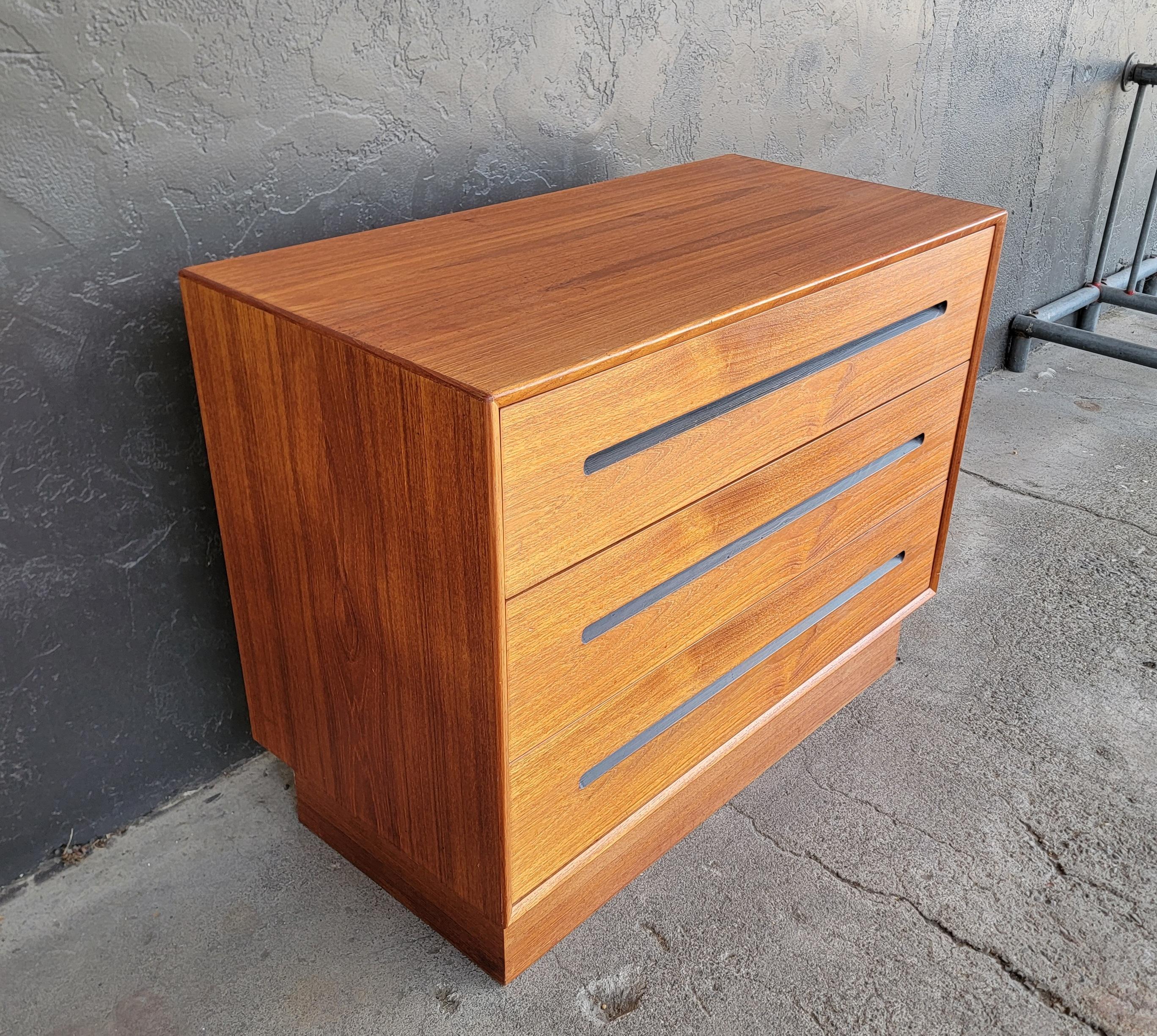 Norwegian Westnofa Scandinavian Modern Teak Dresser For Sale