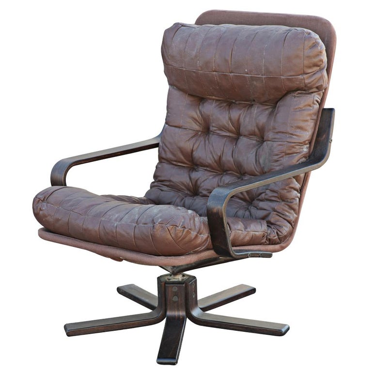 Scandinavian Modern Westnofa Scandinavian Rosewood & Leather Lounge Chair For Sale