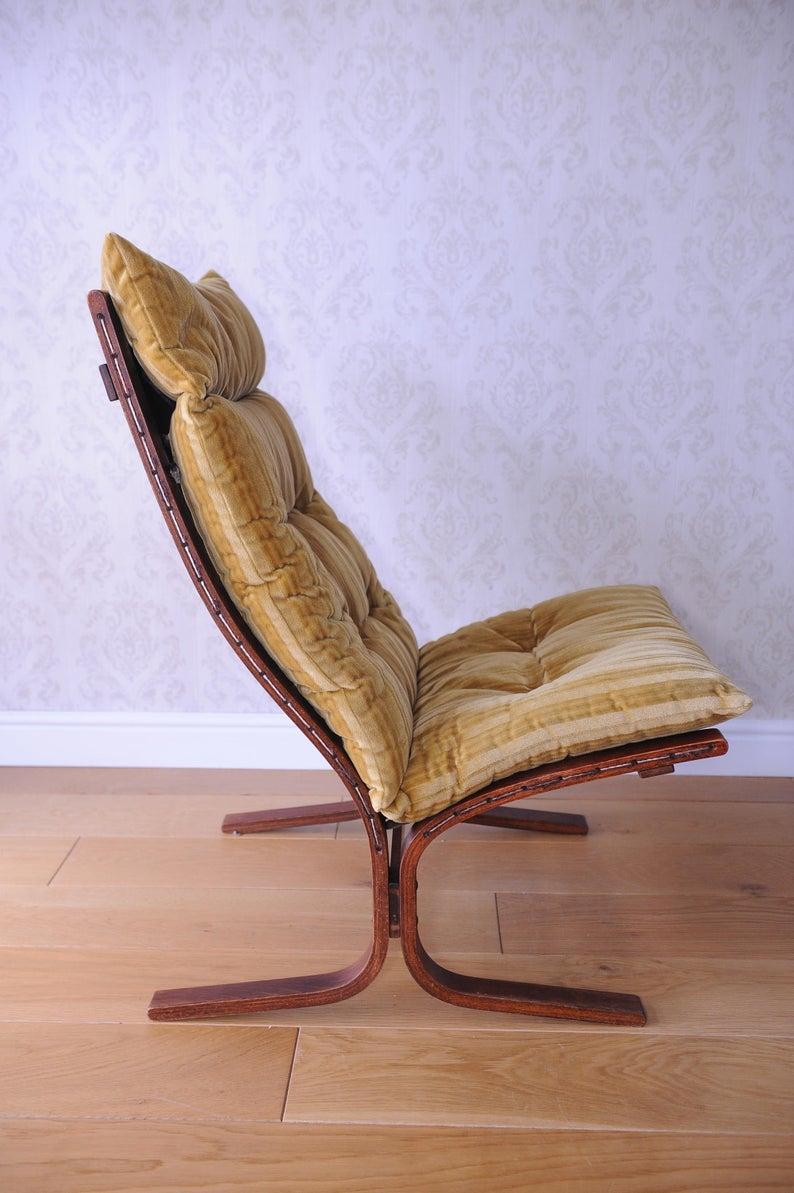 Mid-Century Modern Westnofa Siesta Bentwood Lounge Chair Designed by Ingmar Relling For Sale