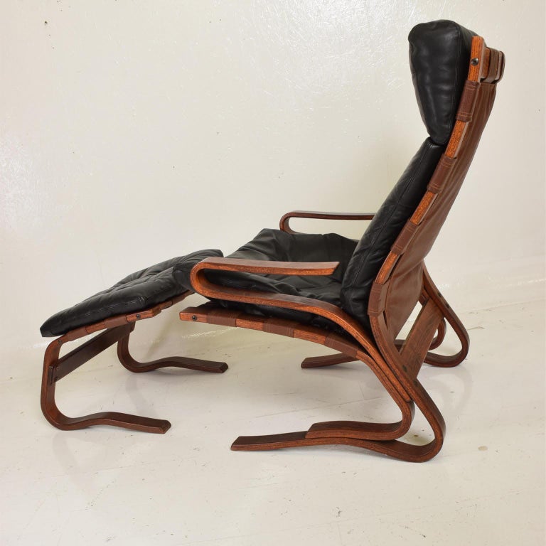 Westnofa Siesta Chair And Ottoman - Pair Mid Century Modern Westnofa