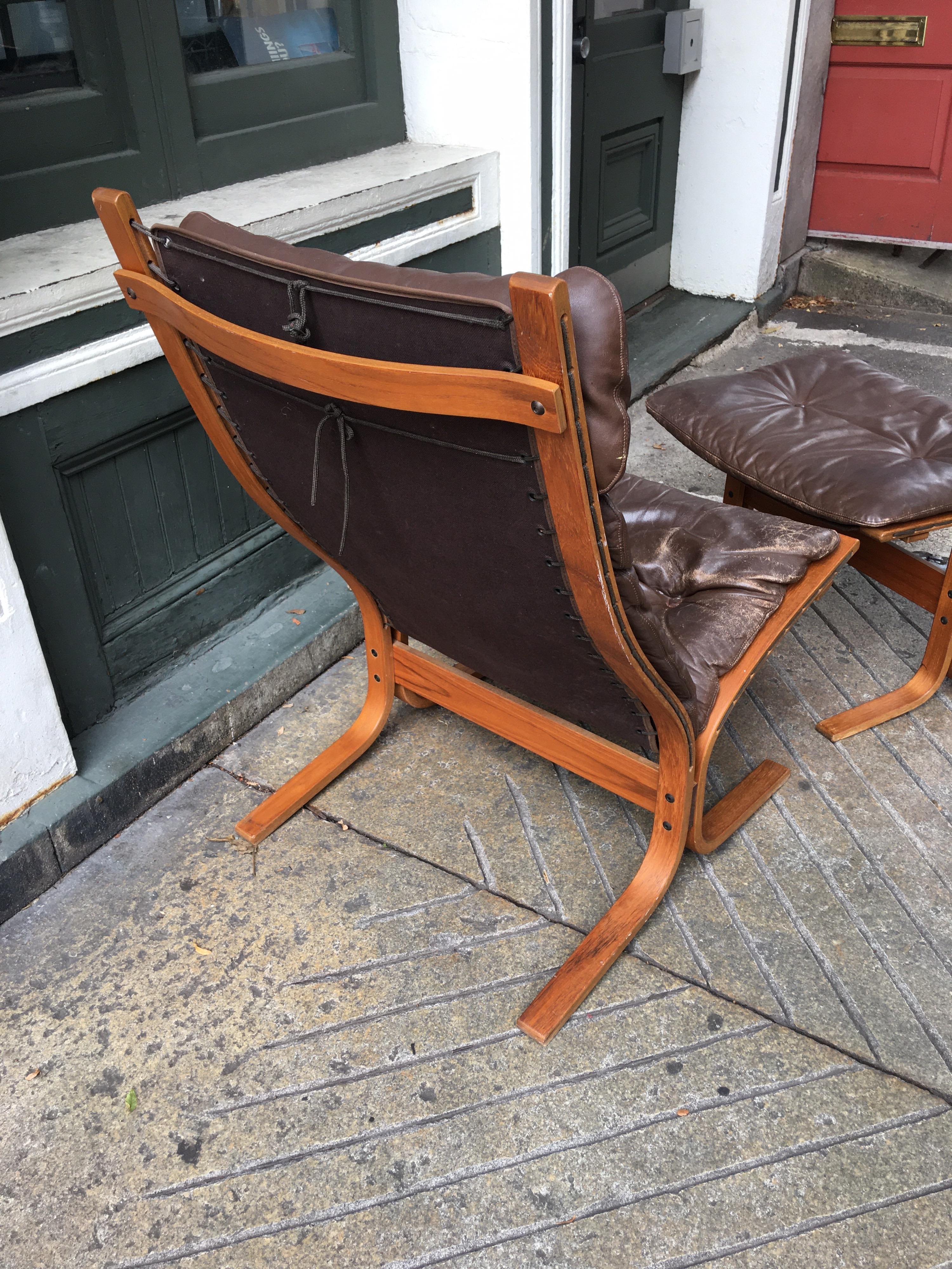Late 20th Century Westnofa Siesta Leather Lounge Chair and Ottoman designed by Ingmar Relling