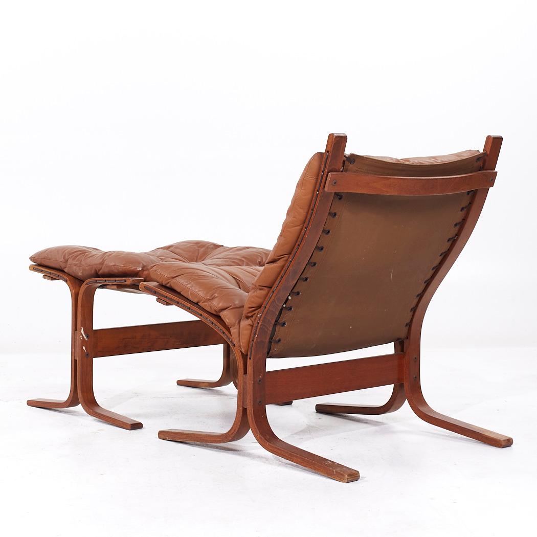 Late 20th Century Westnofa Siesta Mid Century Bentwood and Leather Lounge Chair and Ottoman