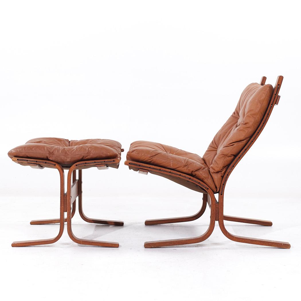 Westnofa Siesta Mid Century Bentwood and Leather Lounge Chair and Ottoman 2