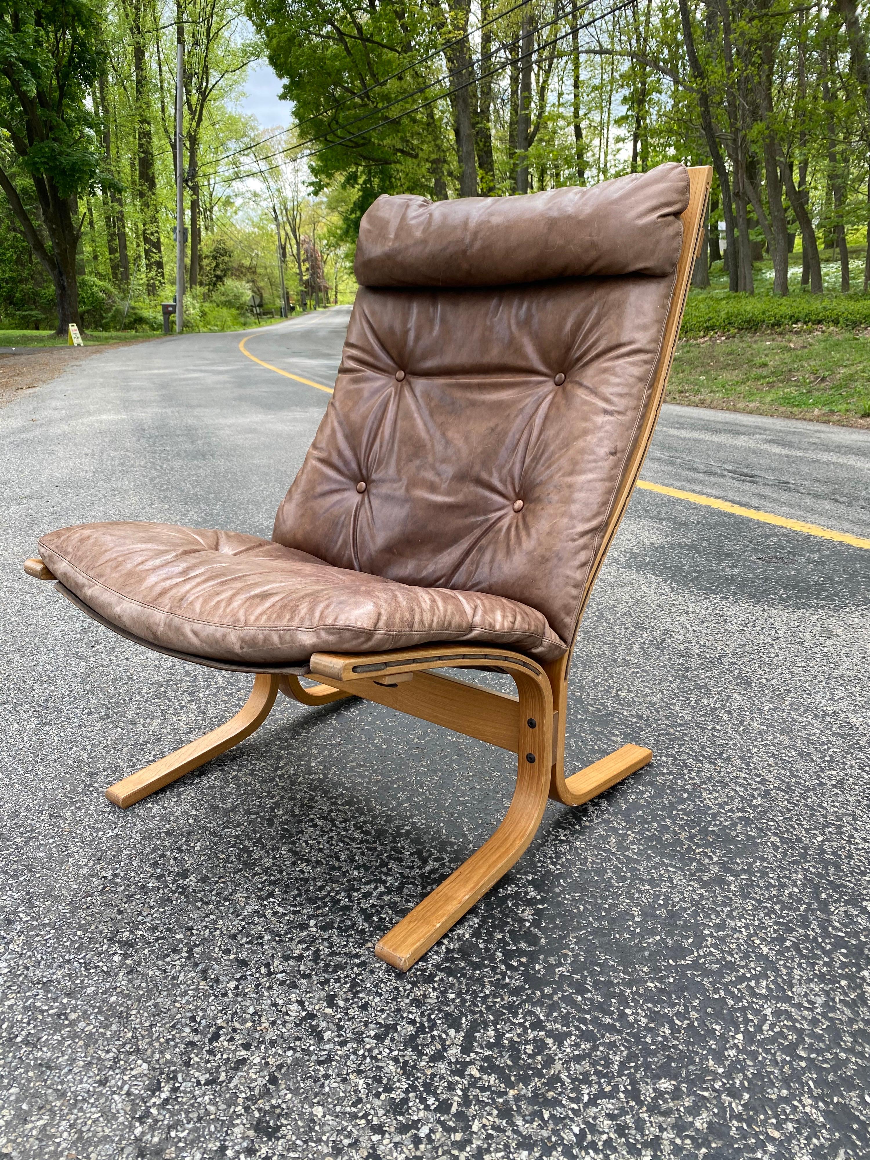 Westnofa Siesta Norway Leather Lounge Chair designed by Ingmar Relling 1