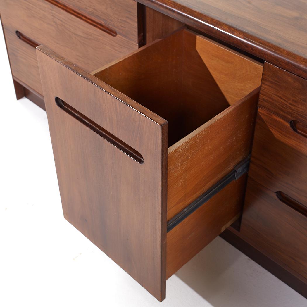 Westnofa Style Mid Century Danish Rosewood Lowboy Dresser For Sale 5