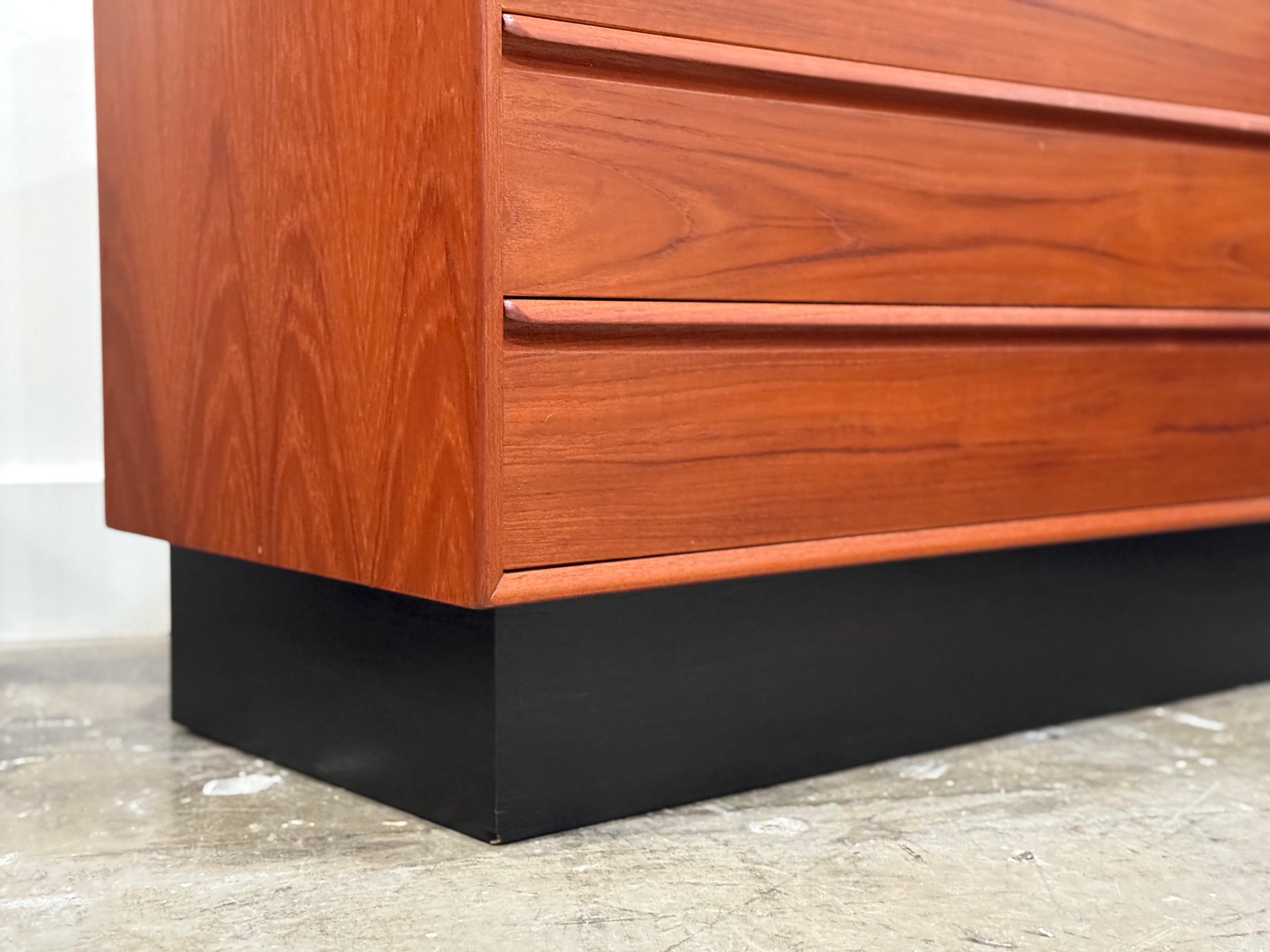 Westnofa Teak Bachelors Chests - Mid Century Danish Modern Dressers Nightstands For Sale 4