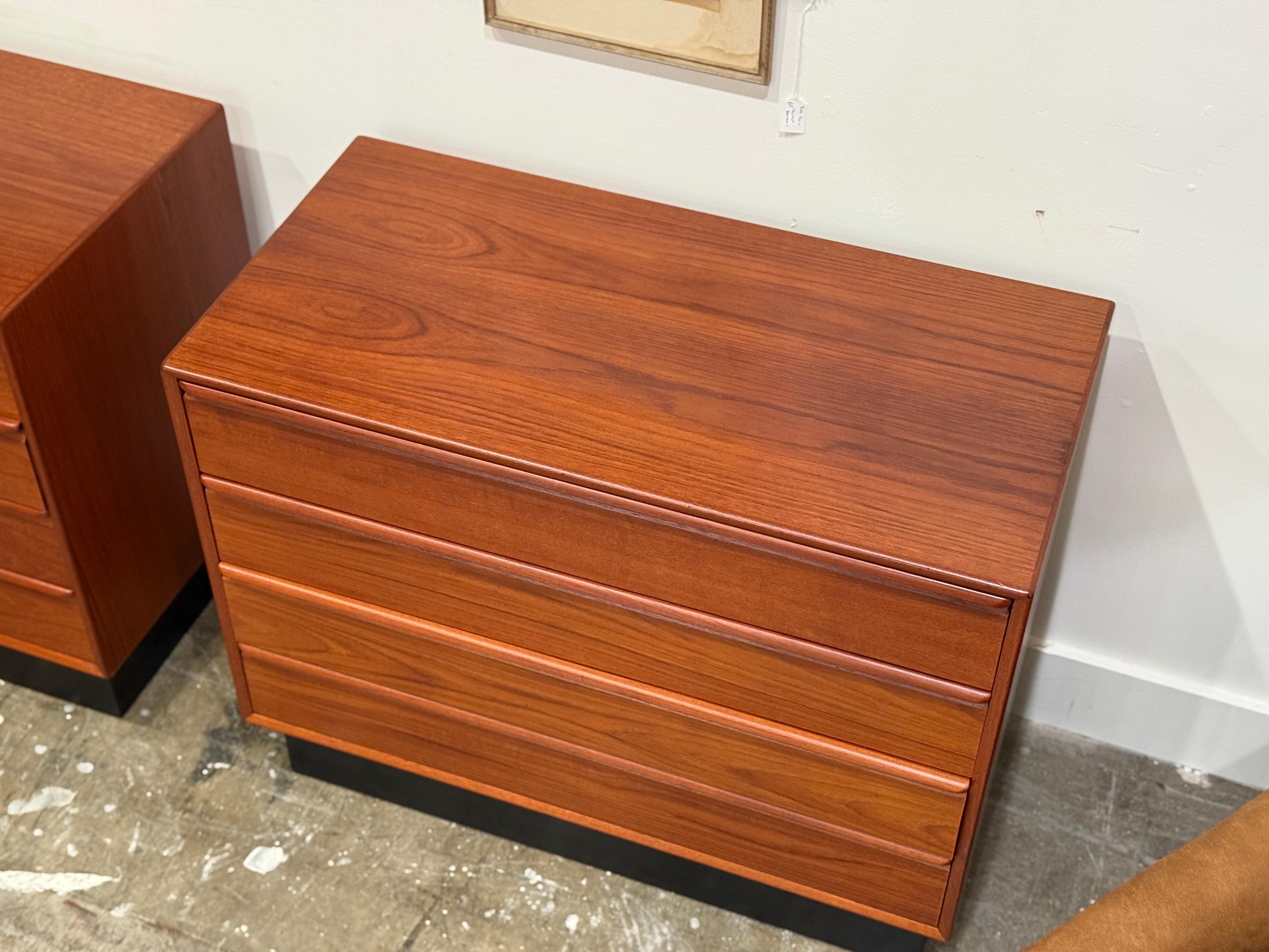 Westnofa Teak Bachelors Chests - Mid Century Danish Modern Dressers Nightstands In Good Condition For Sale In Decatur, GA