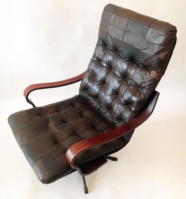 Westnova High Back Swivel Lounge Chairs Patchwork Leather, a Pair, Norway, 1970 For Sale at