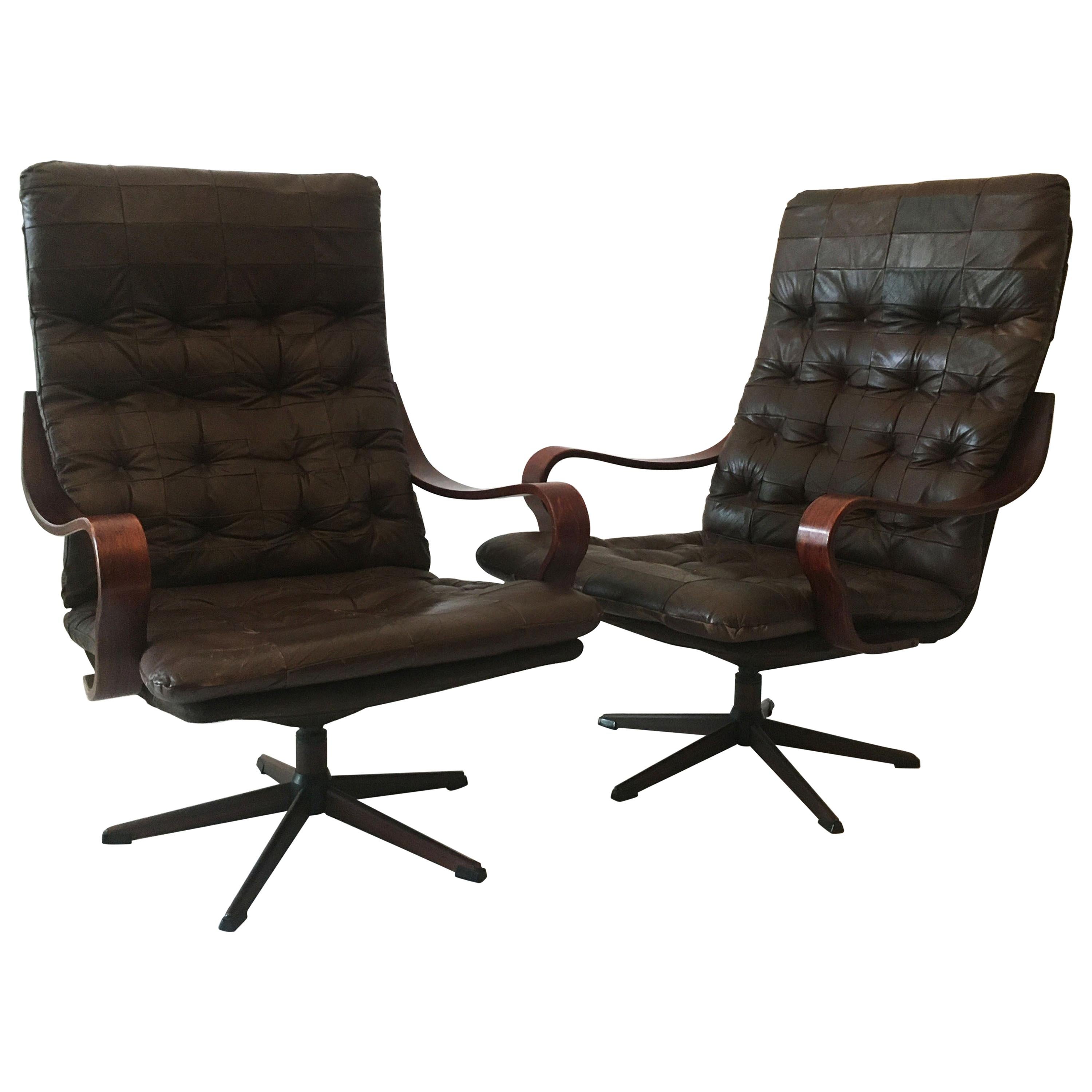 Westnova High Back Swivel Lounge Chairs Patchwork Leather, a Pair, Norway, 1970