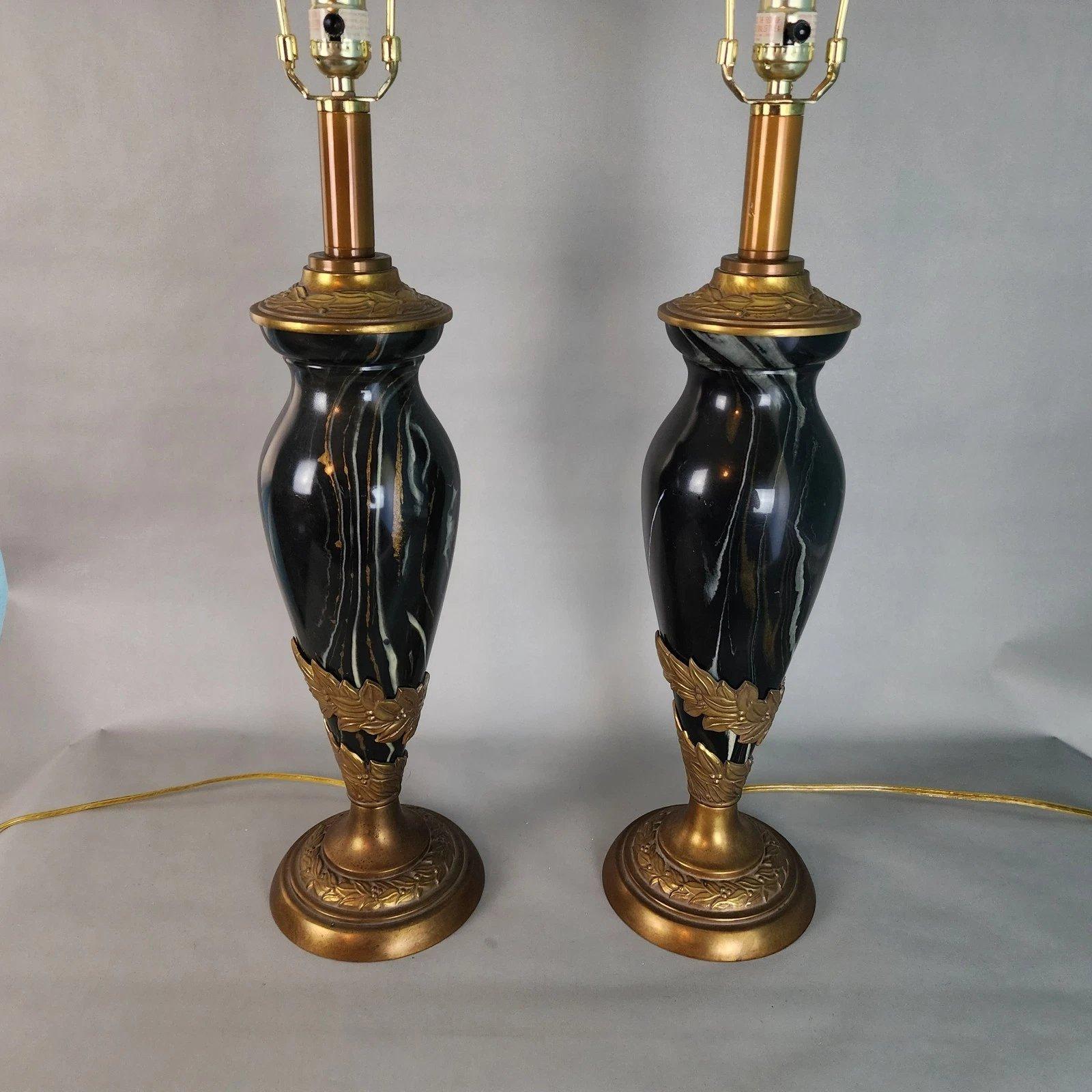 Laiton Paire de lampes de table Westwood Lamps en vente