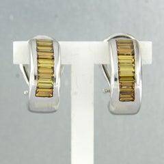 Weyersberg 18k gold ear clips with orange baguette-cut diamonds up to 2.50ct