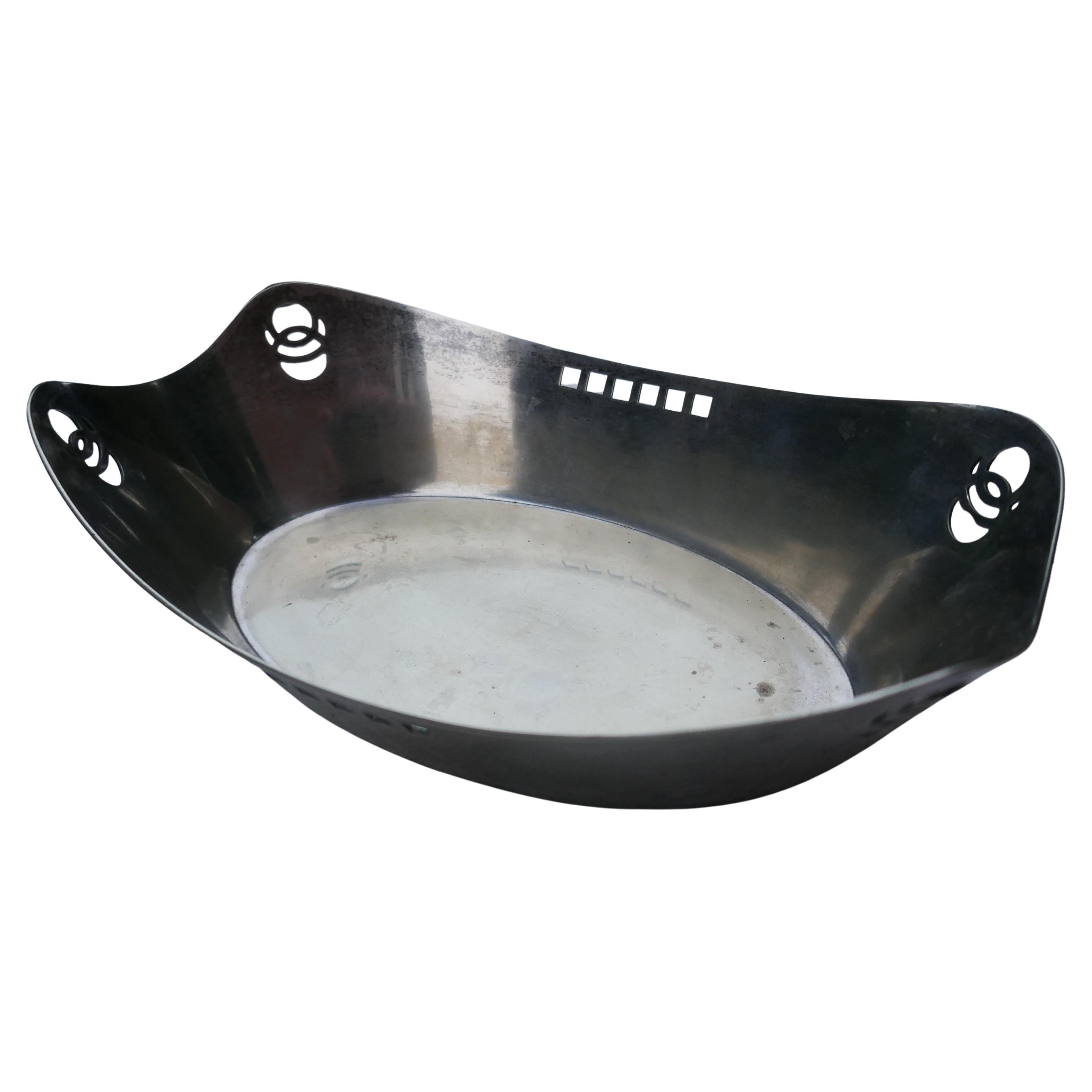 W&G silver-plated alpaca bowl attributed to Kolo Moser or Adolf Loos In Good Condition For Sale In Lugo, IT