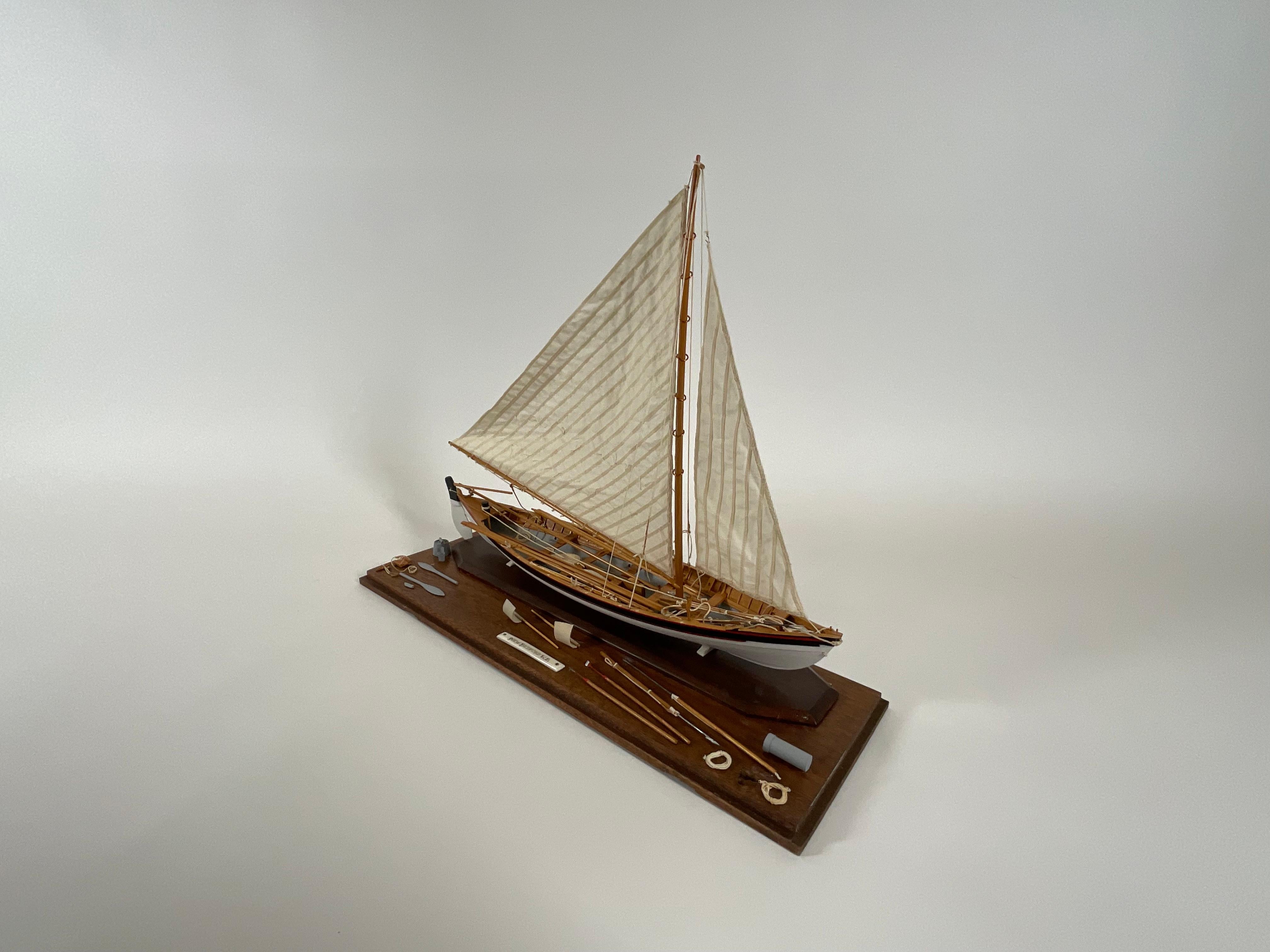 Whaleboat Model by Nantucket Modeler Colin Gray 5