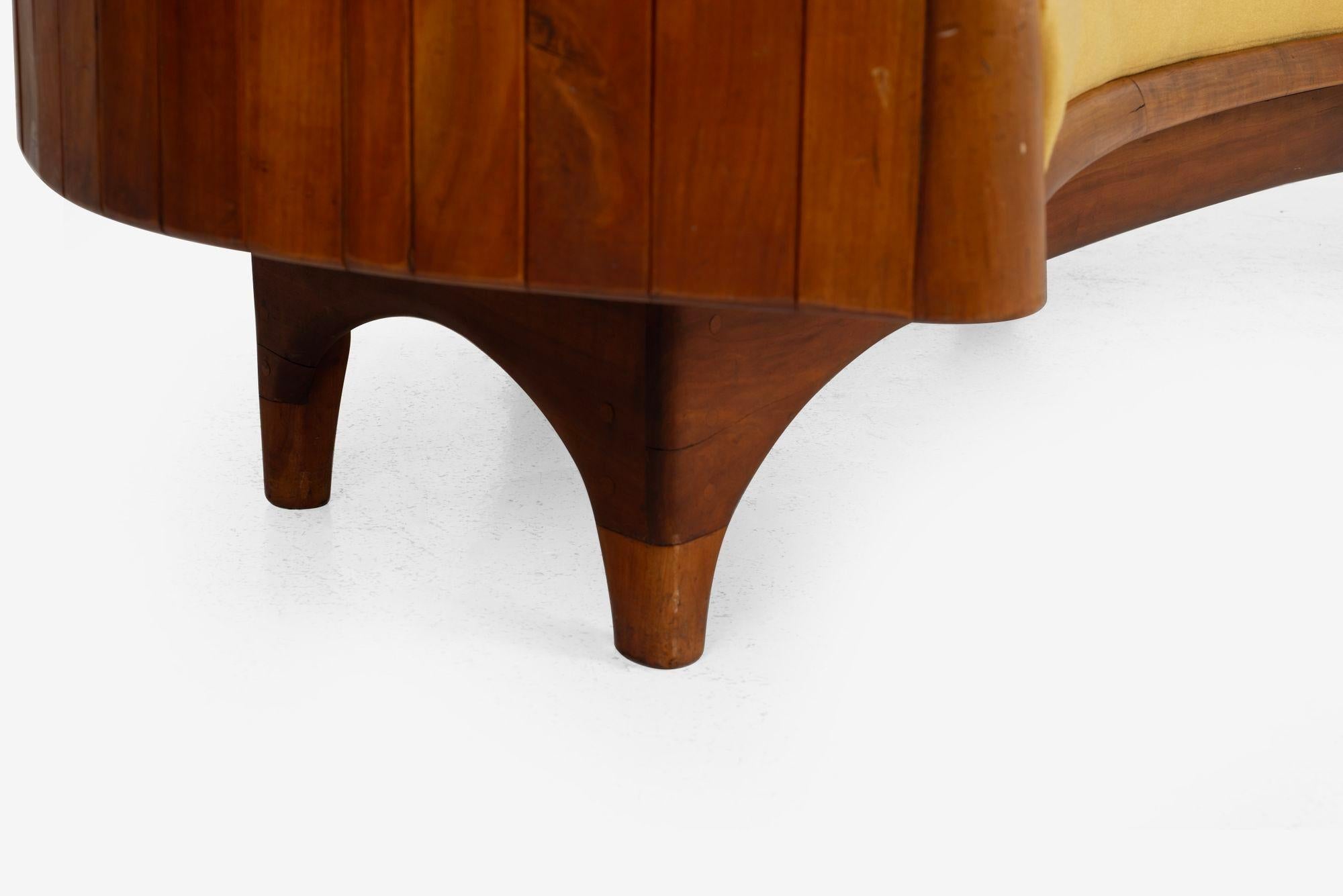 Sofá curvo Wharton Esherick 1958 en venta 9