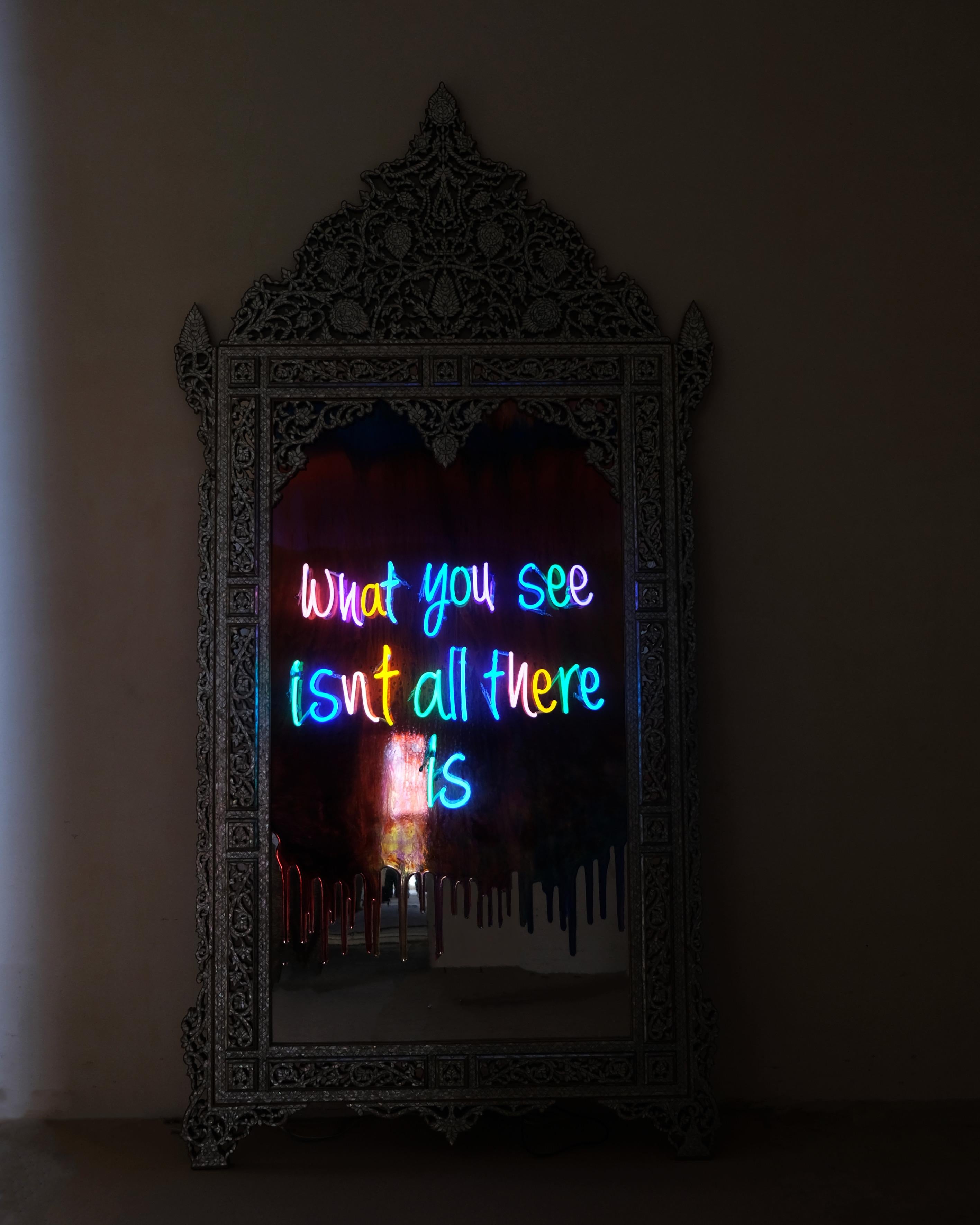 What You See Isn't All There is Mirror In New Condition For Sale In Beirute, LB